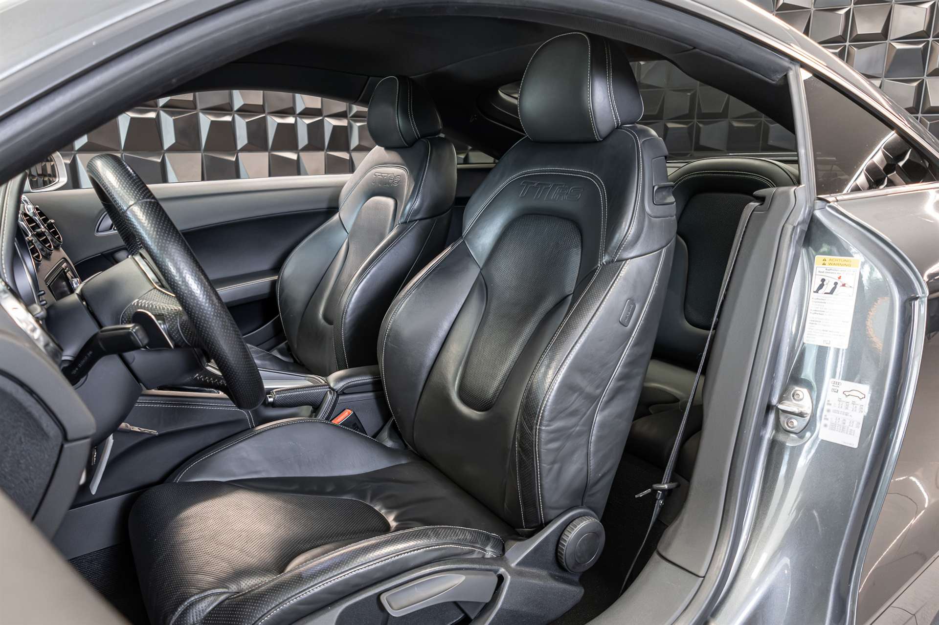 AUDI TT RS Coupé 2.5 TFSI quattro S-tronic-image-13