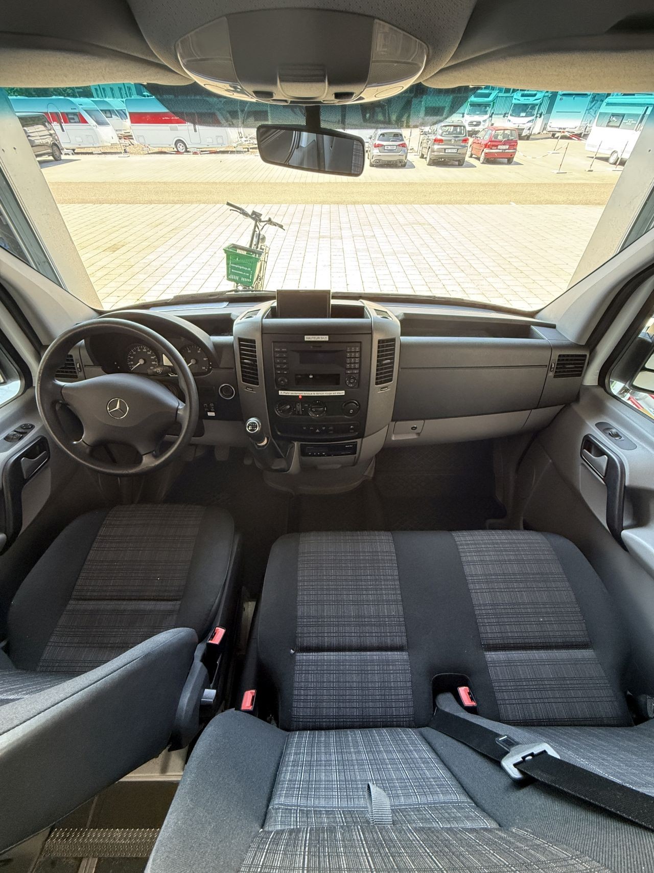 MERCEDES-BENZ Schulbus-image-5