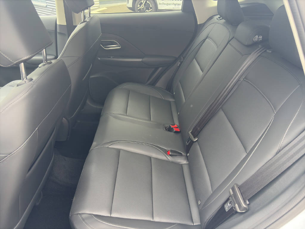 MG ZS 1.5 Hybrid+ Luxury-image-7