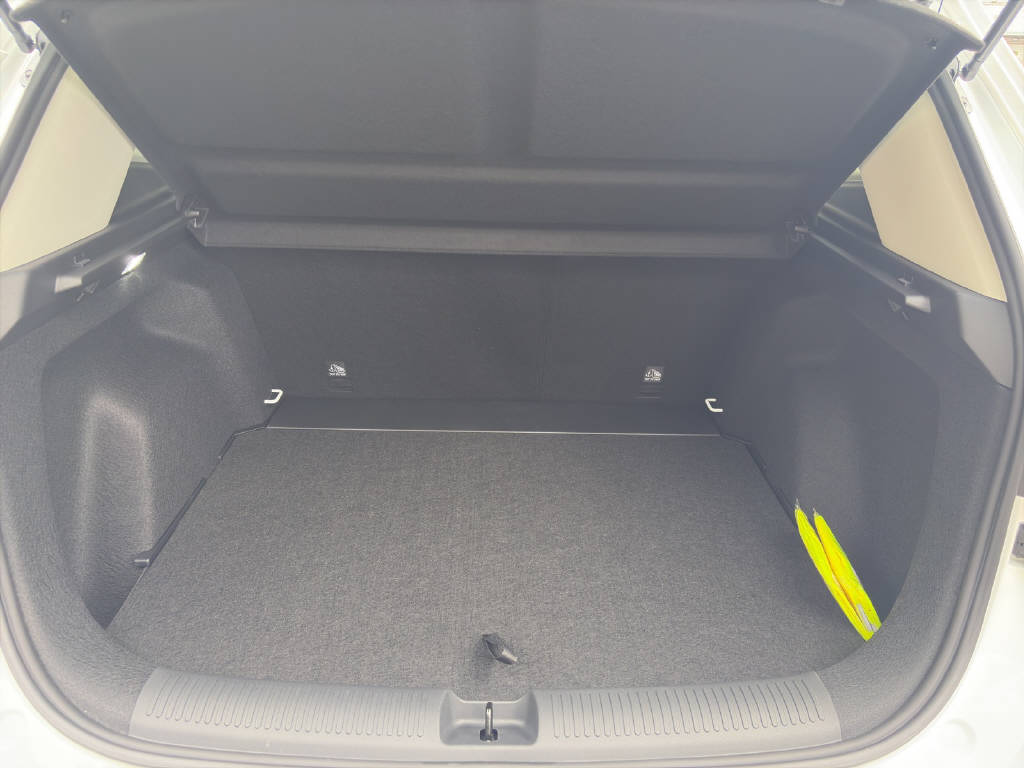 MG ZS 1.5 Hybrid+ Luxury-image-8