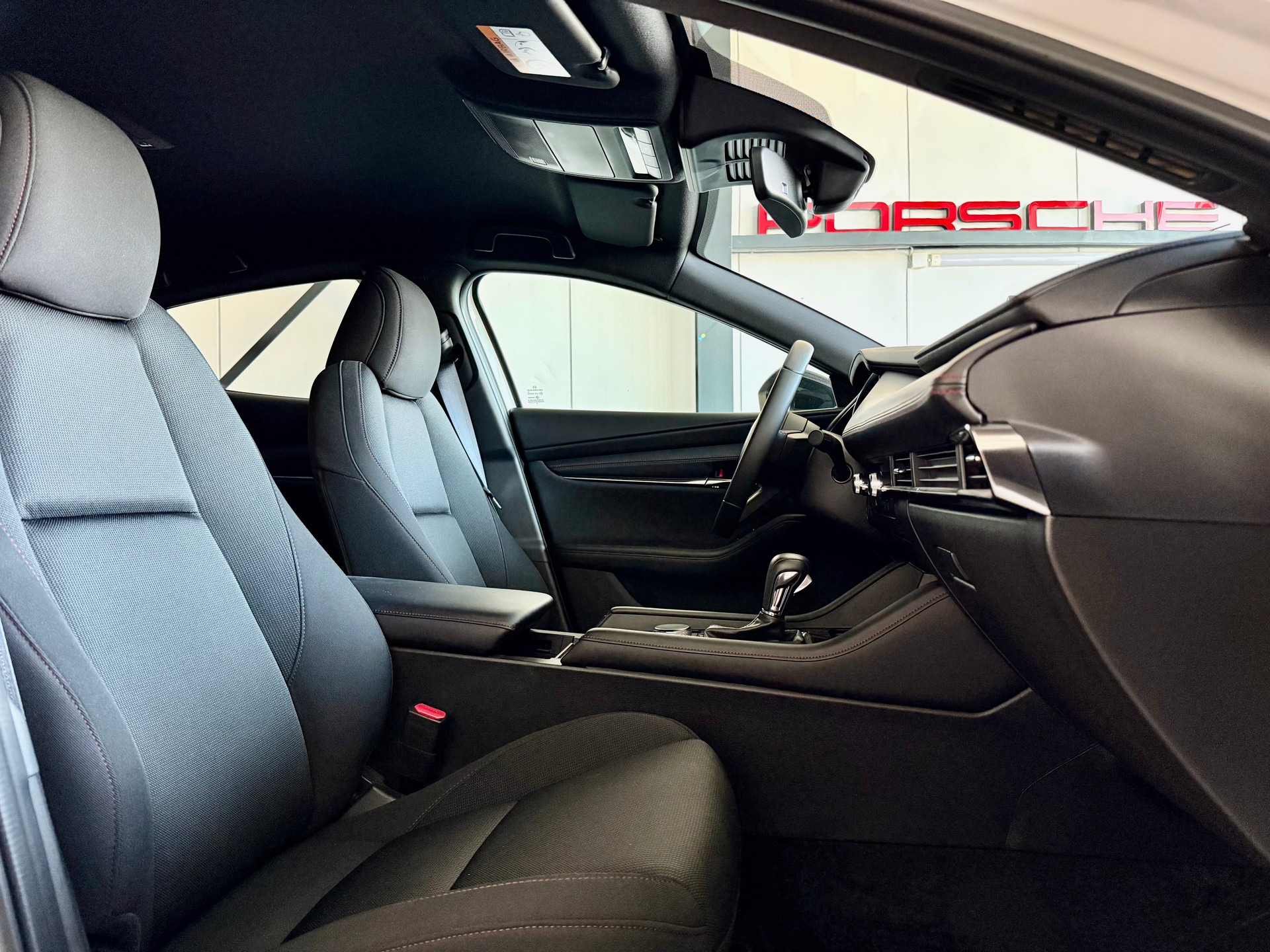 MAZDA 3 Hatchback SKYACTIV-X M Hybrid 186 AWD Homura Automat-image-8