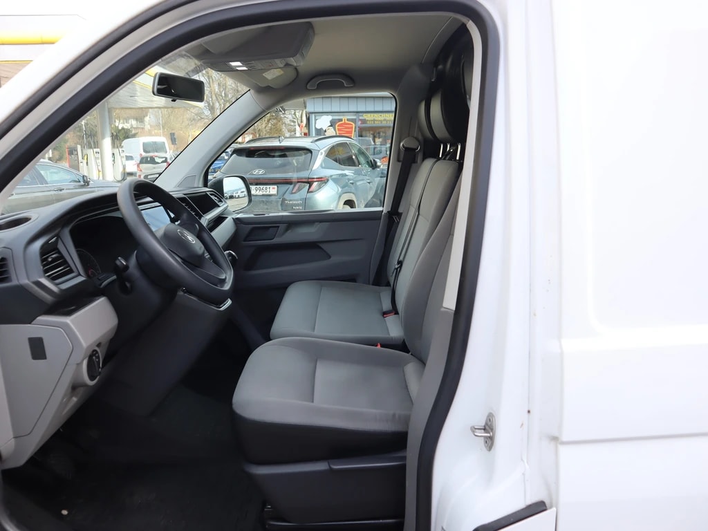 VW T6.1 2.0 TDI ** Lange Version 3400 mit Werkstatt Einrichtung **3-Plätzer ** Klima ** Nutzlast 1143 ** Tempomat **-image-9