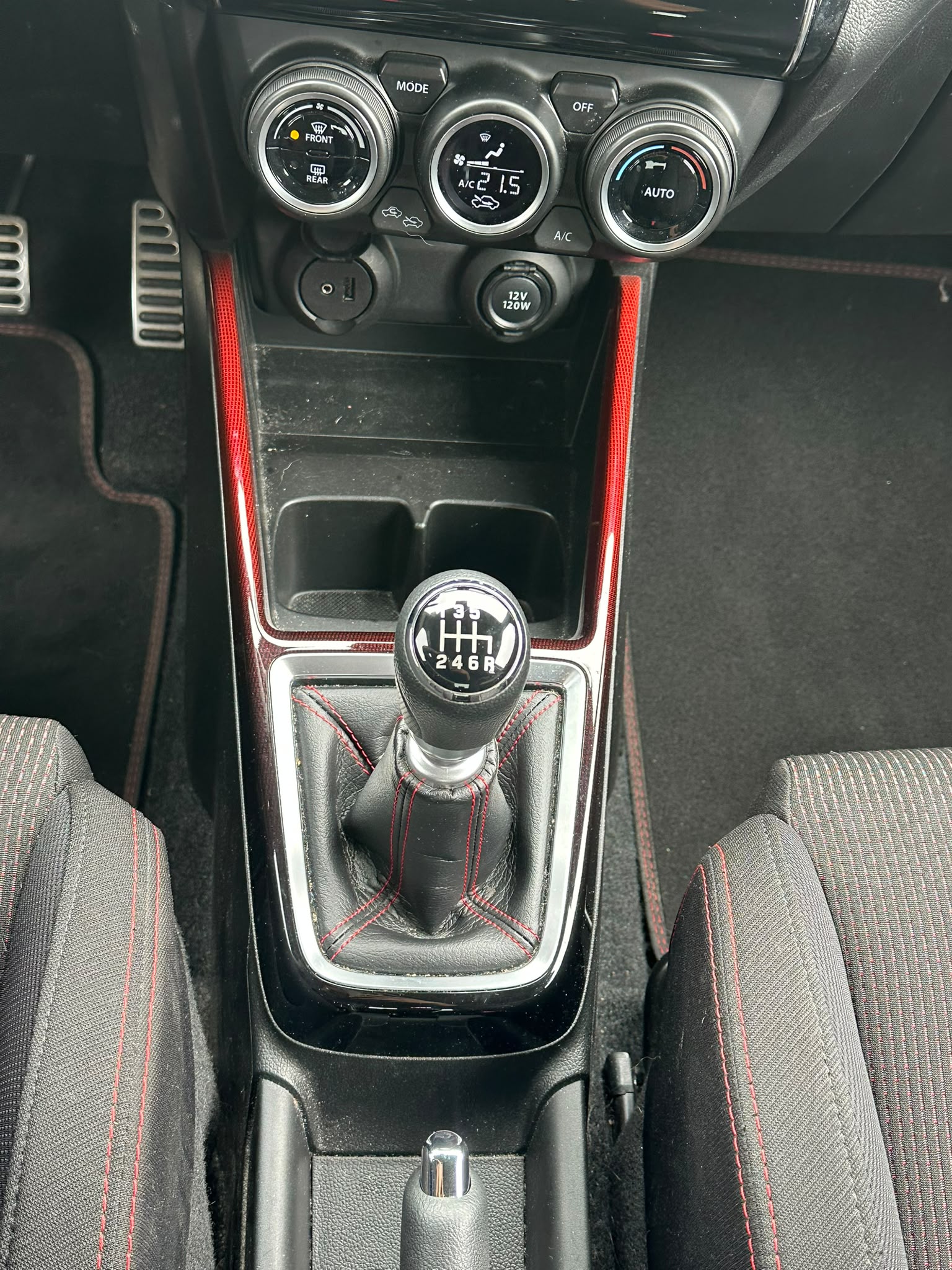 SUZUKI Swift Sport 1.4i 16V Compact Top Hybrid-image-18