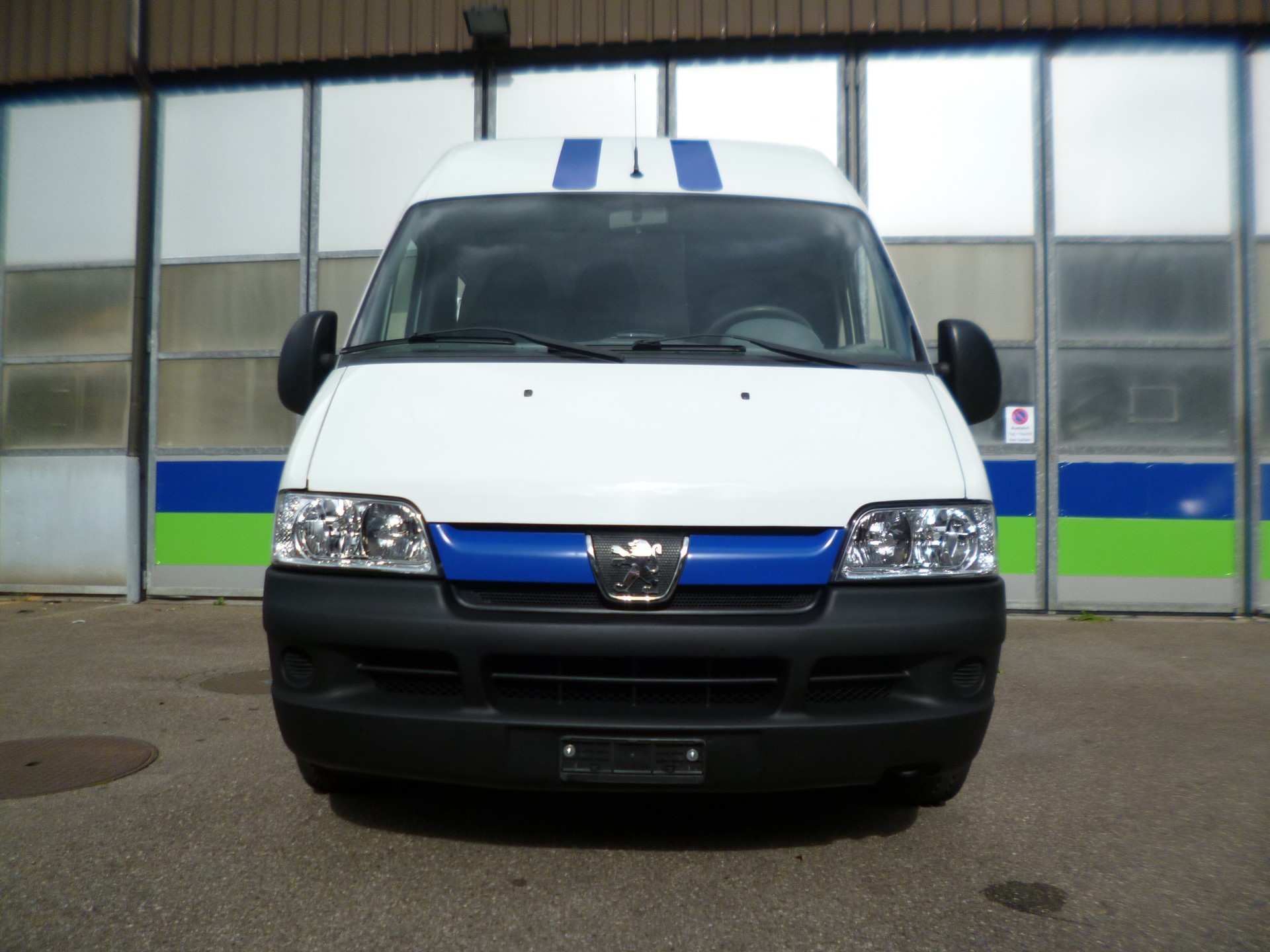 PEUGEOT BOXER-image-0