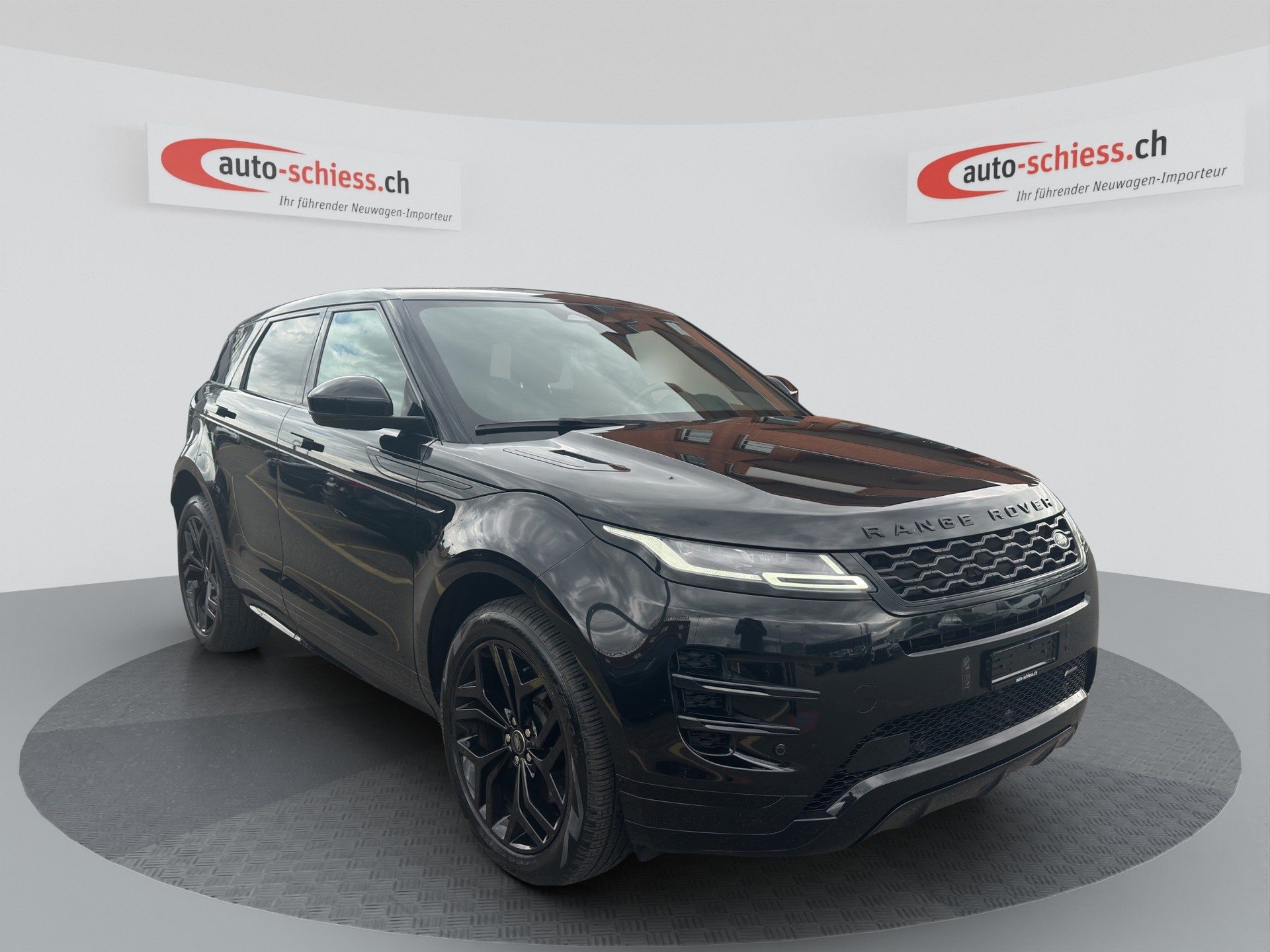 LAND ROVER RANGE ROVER EVOQUE D165 R-DYNAMIC SE AWD Automat-image-0