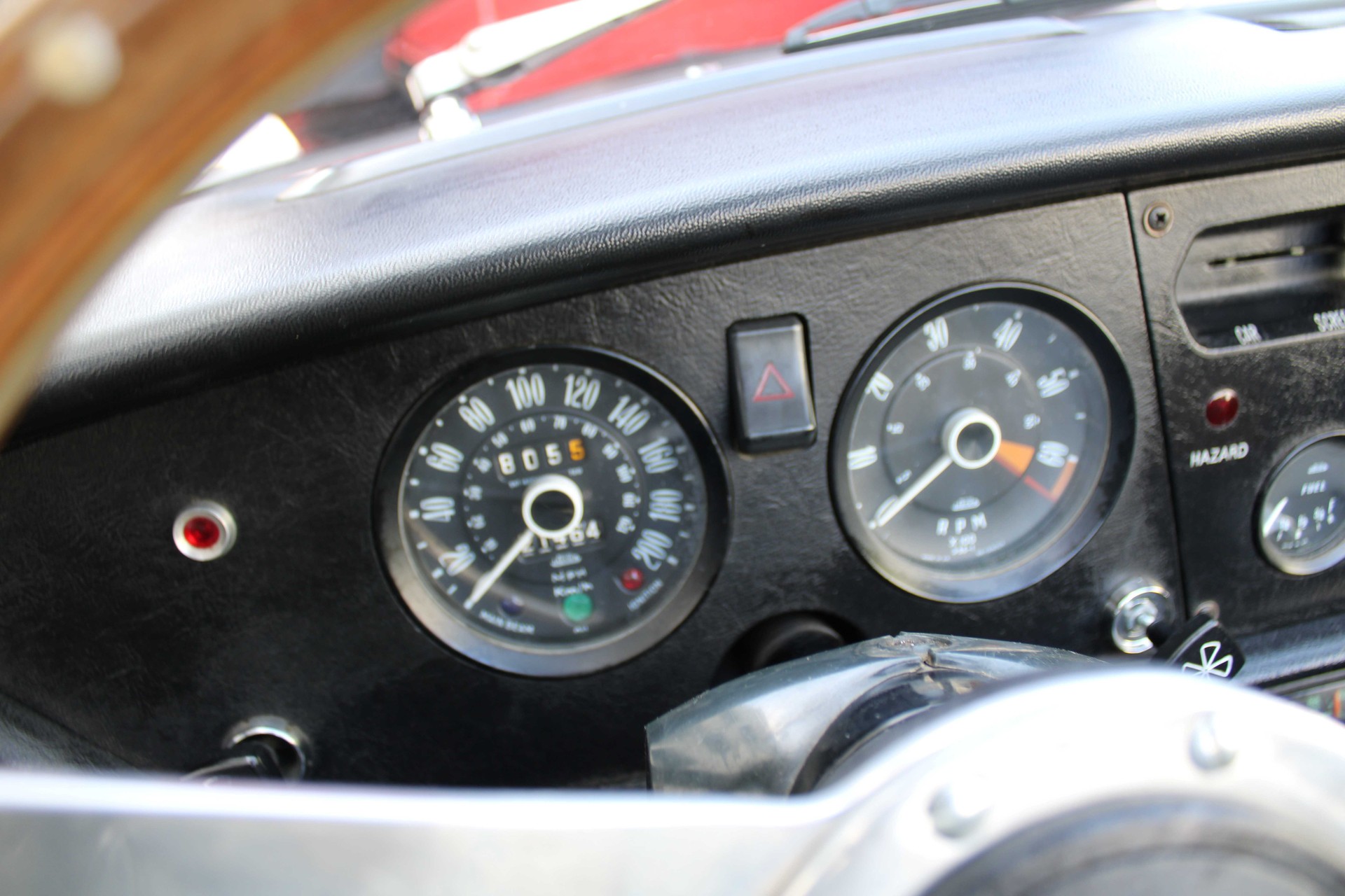 TRIUMPH MK IV-image-9