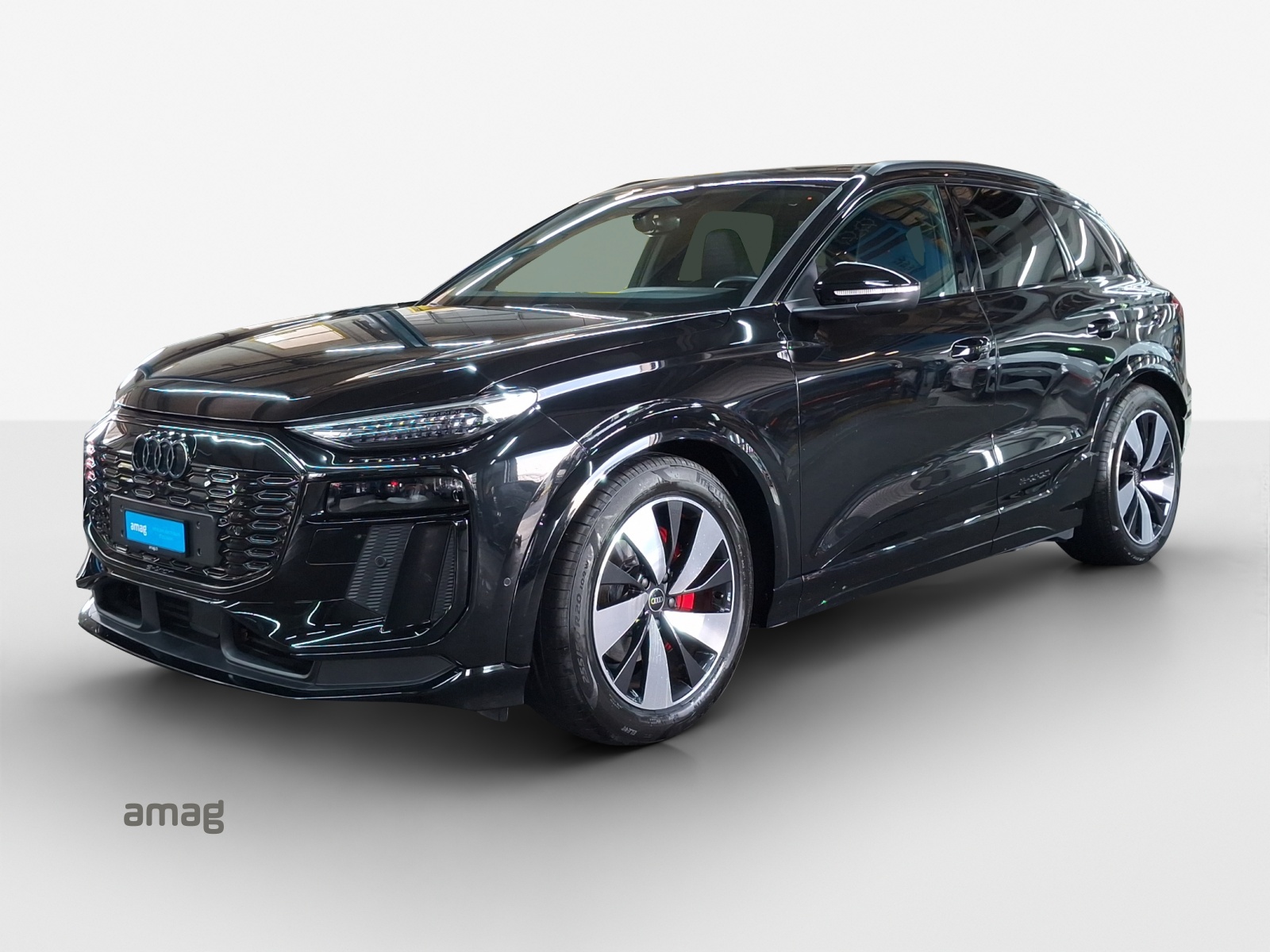 AUDI Q6 e-tron quattro-image-0
