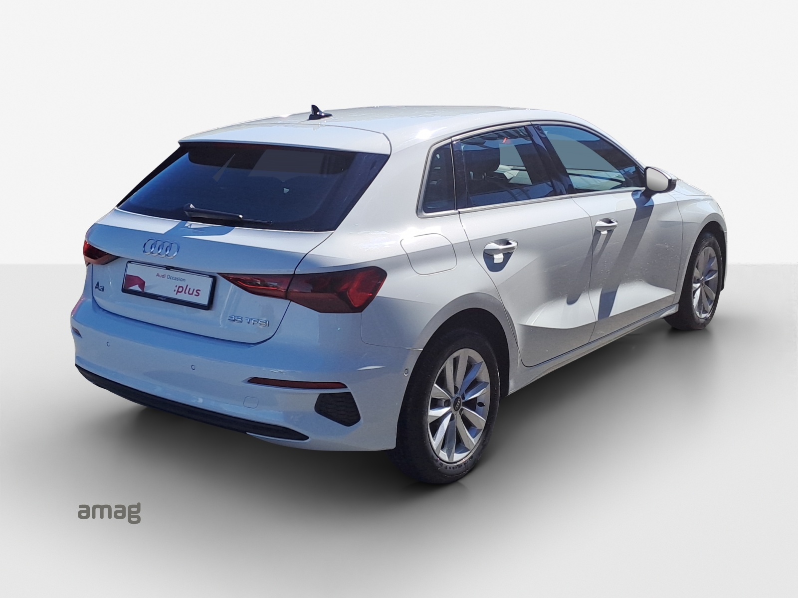 AUDI A3 Sportback 35 TFSI Attraction S-tronic-image-4