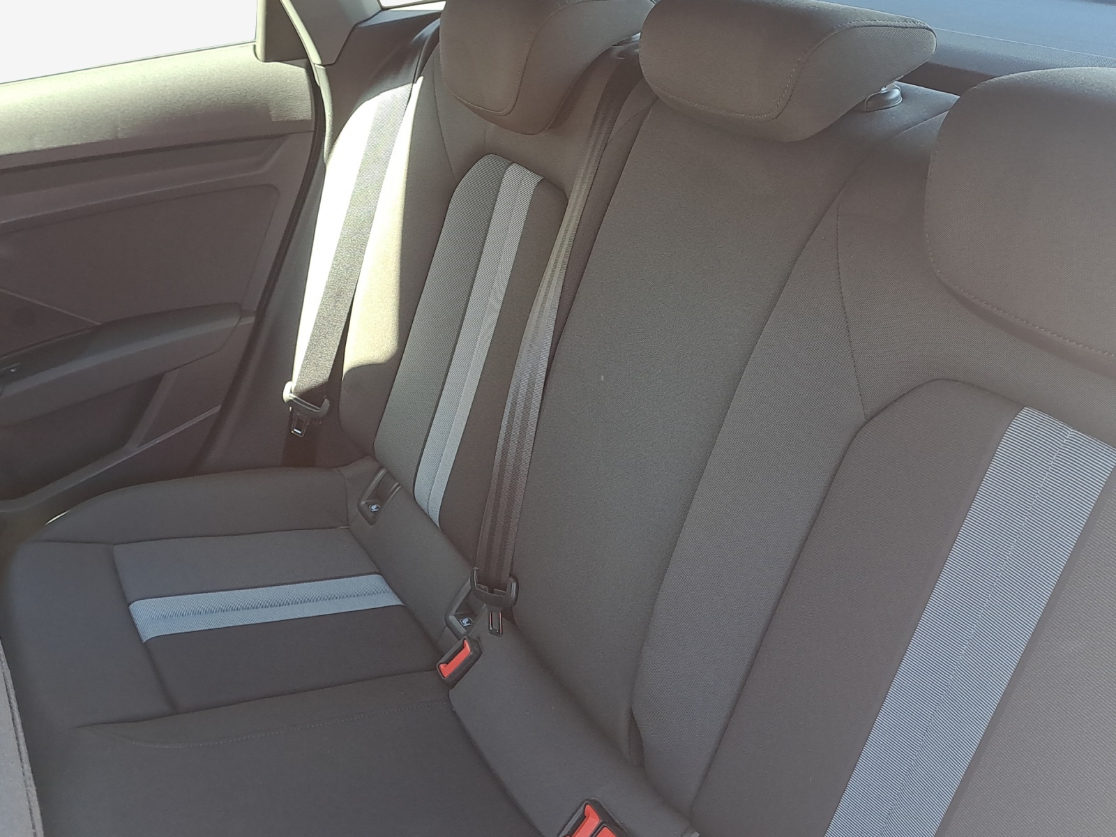 AUDI A3 Sportback 35 TFSI Attraction S-tronic-image-11