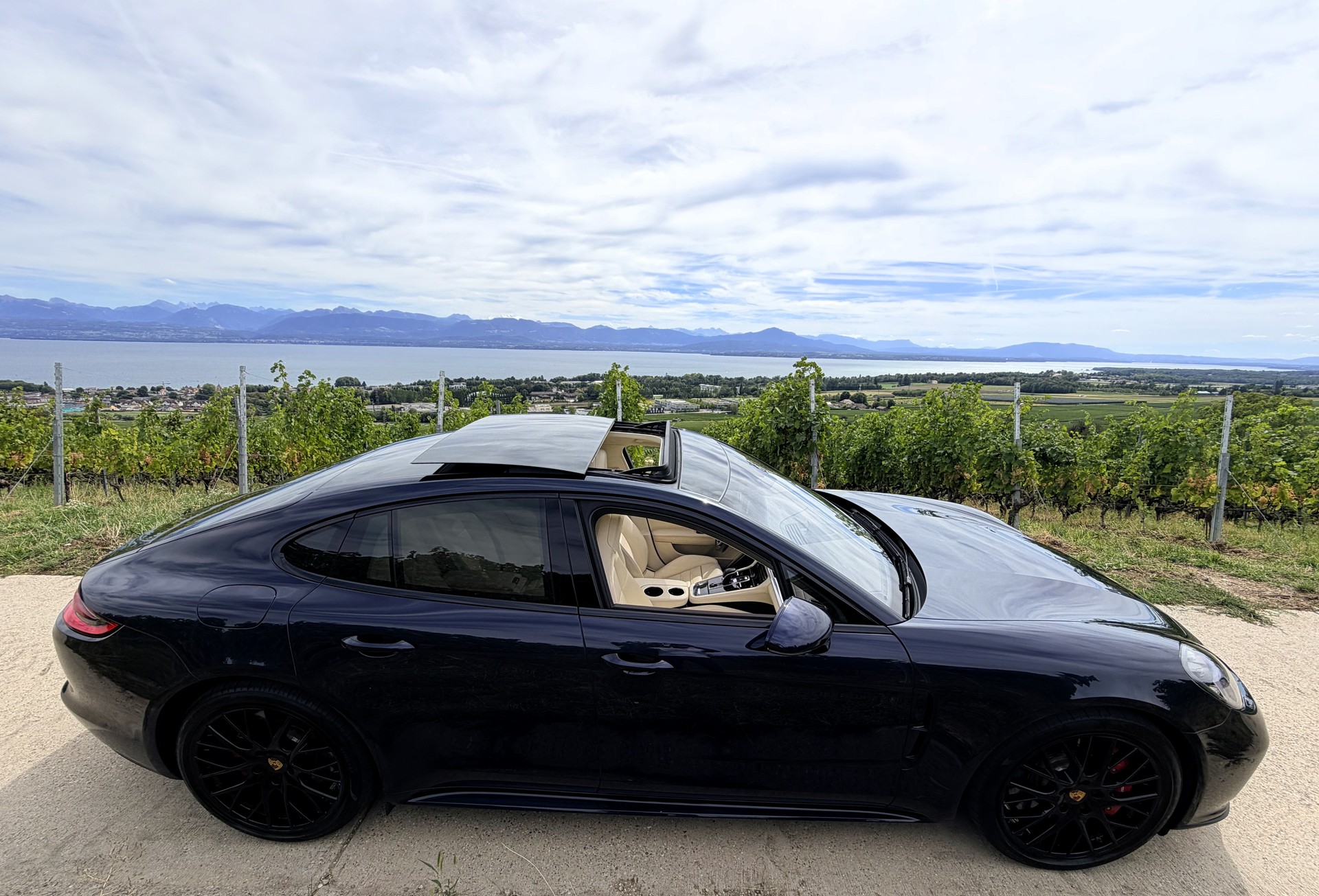 PORSCHE Panamera Turbo PDK-image-7