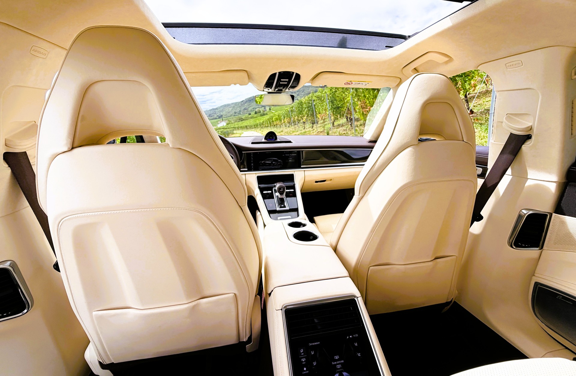 PORSCHE Panamera Turbo PDK-image-19