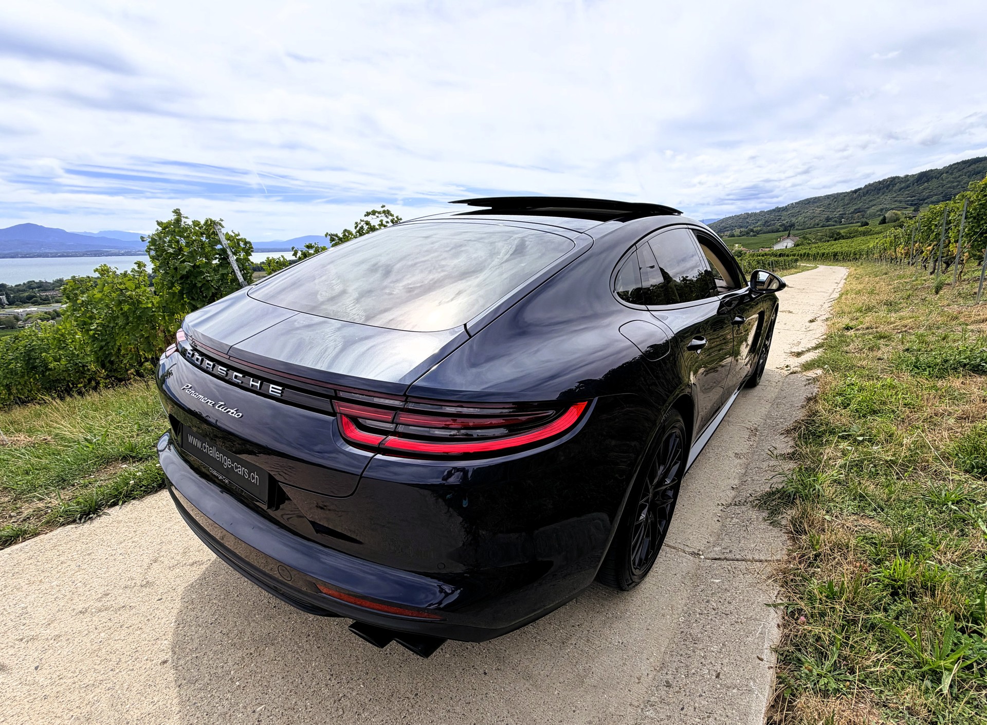 PORSCHE Panamera Turbo PDK-image-9
