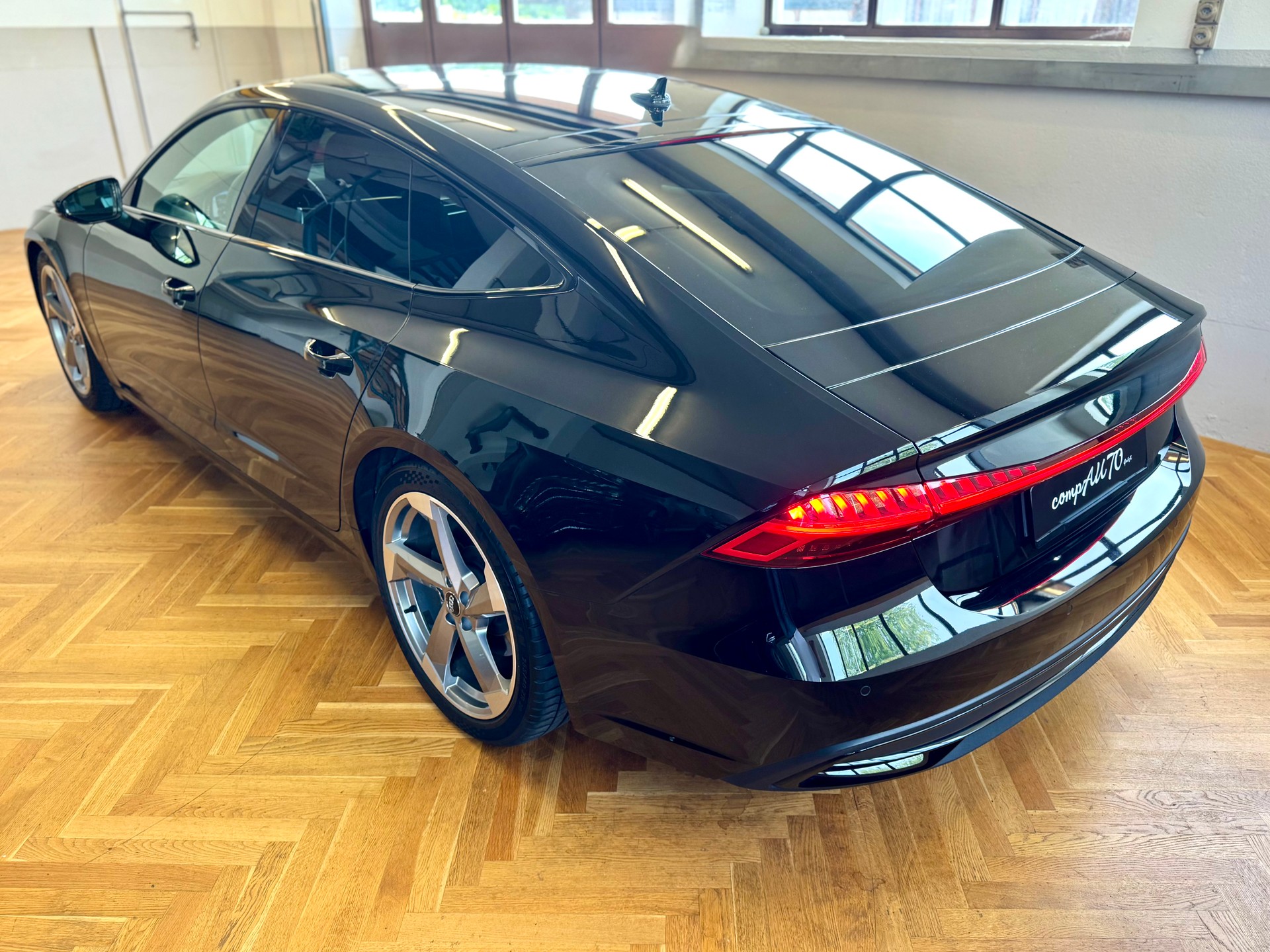 AUDI A7 Sportback 50 TDI quattro S-tronic-image-8