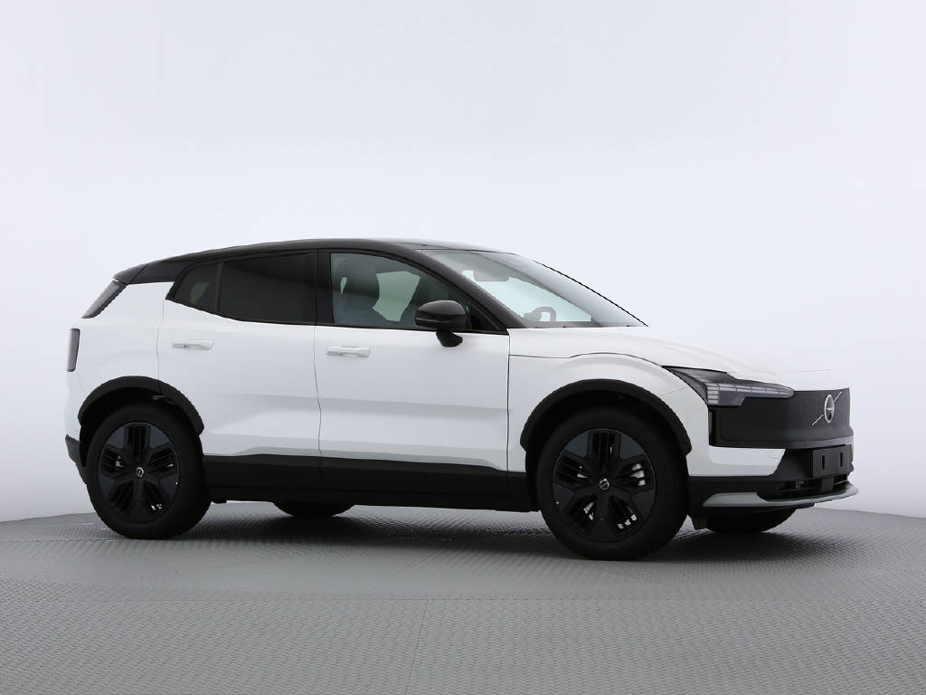 VOLVO EX 30 Cross Country P8 Ultra AWD-image-18