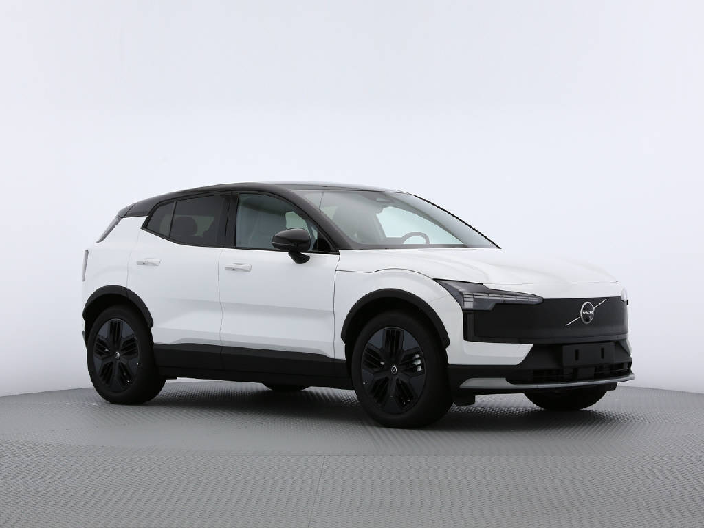 VOLVO EX 30 Cross Country P8 Ultra AWD-image-19