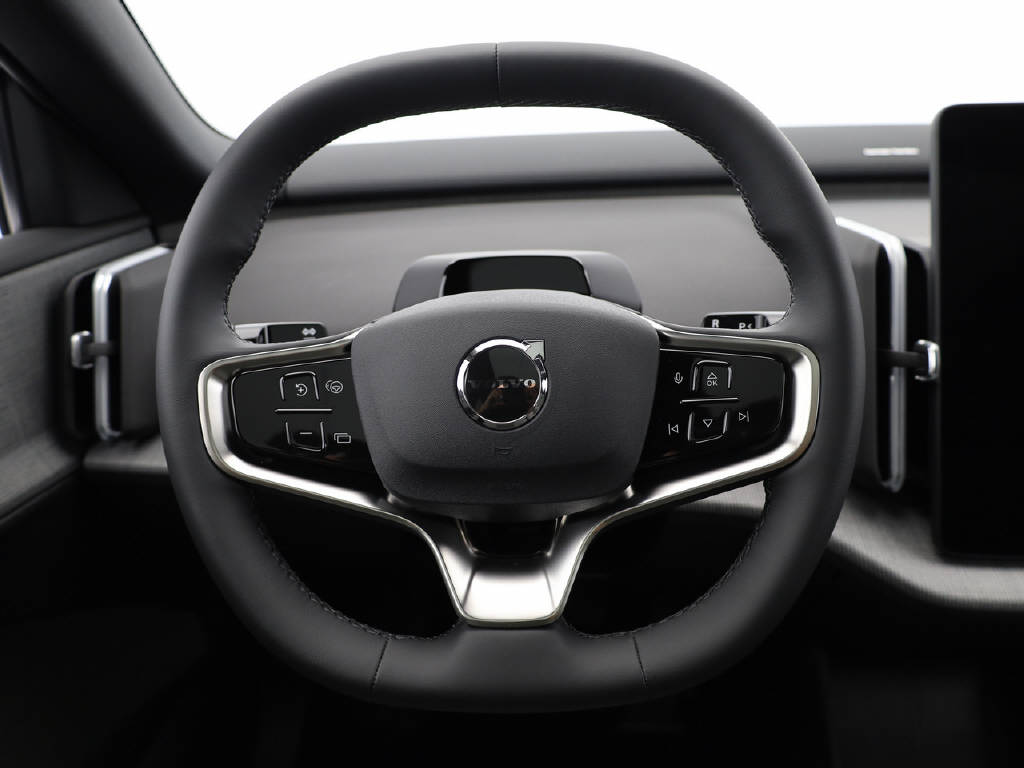 VOLVO EX 30 Cross Country P8 Ultra AWD-image-28