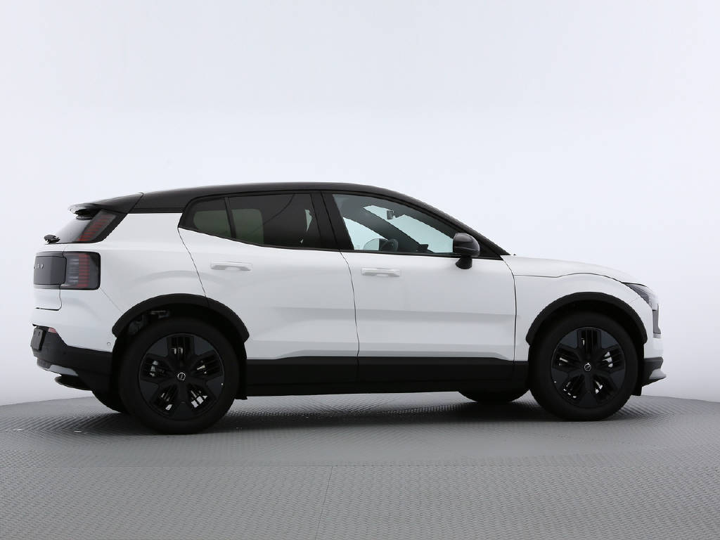 VOLVO EX 30 Cross Country P8 Ultra AWD-image-15
