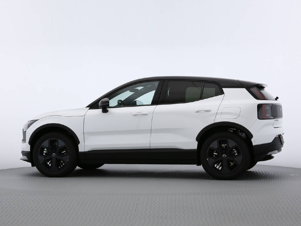 VOLVO EX 30 Cross Country P8 Ultra AWD-image-23