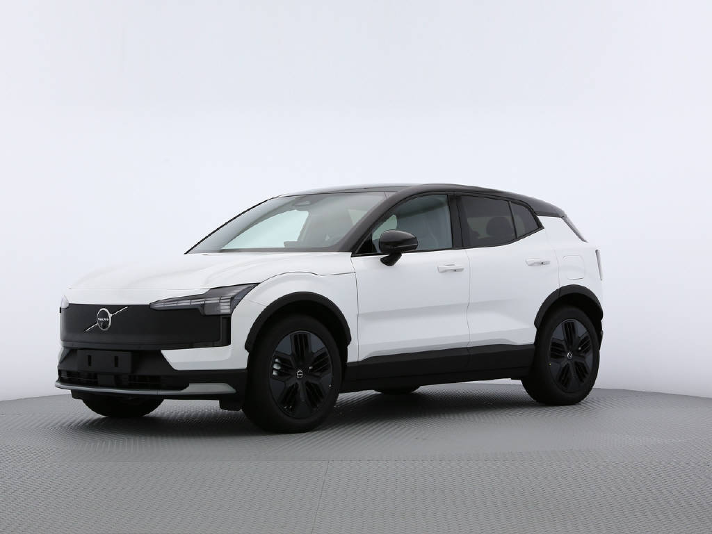 VOLVO EX 30 Cross Country P8 Ultra AWD-image-0