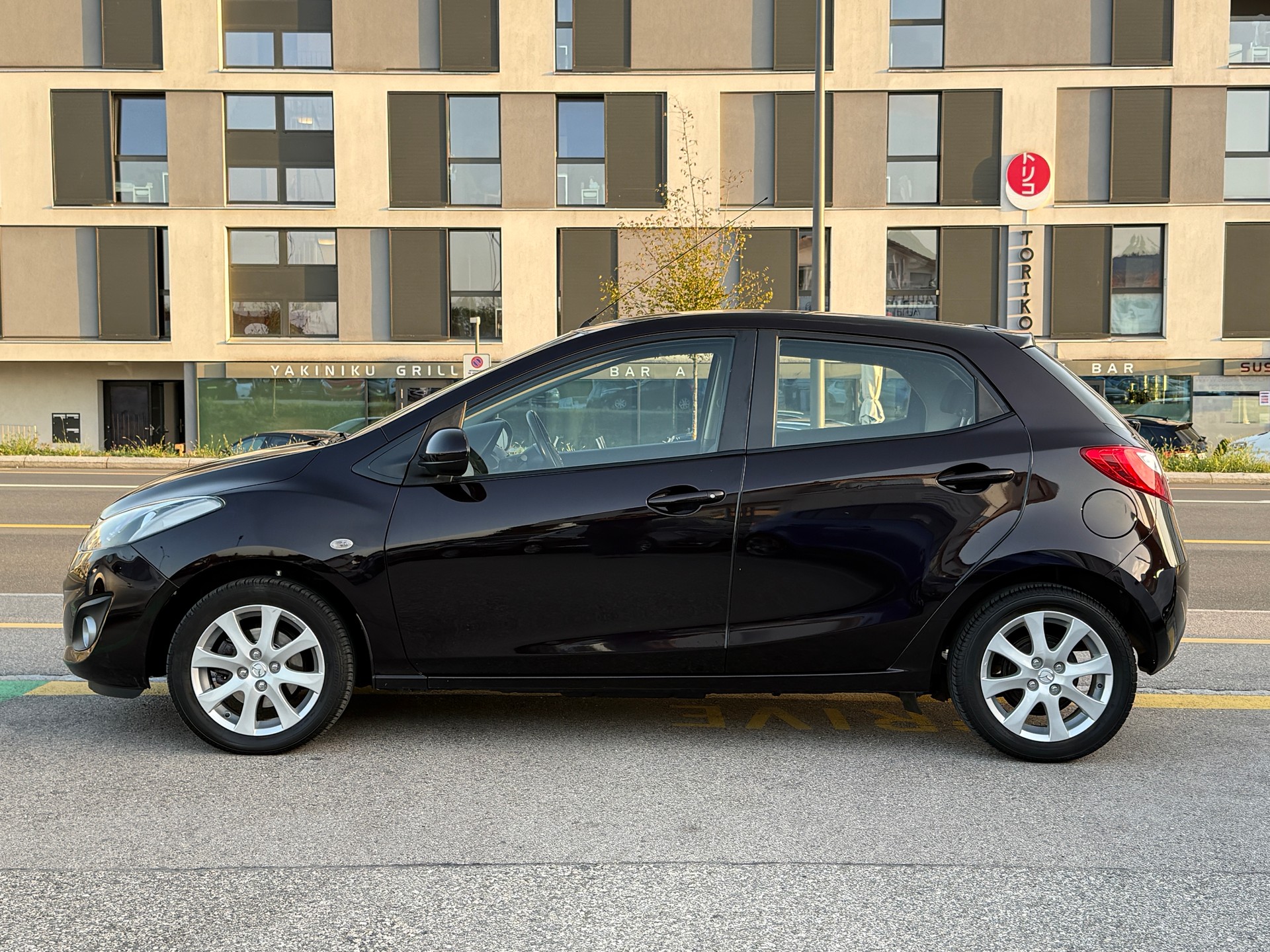 MAZDA 2 1.5i 16V Exclusive Automatic-image-12