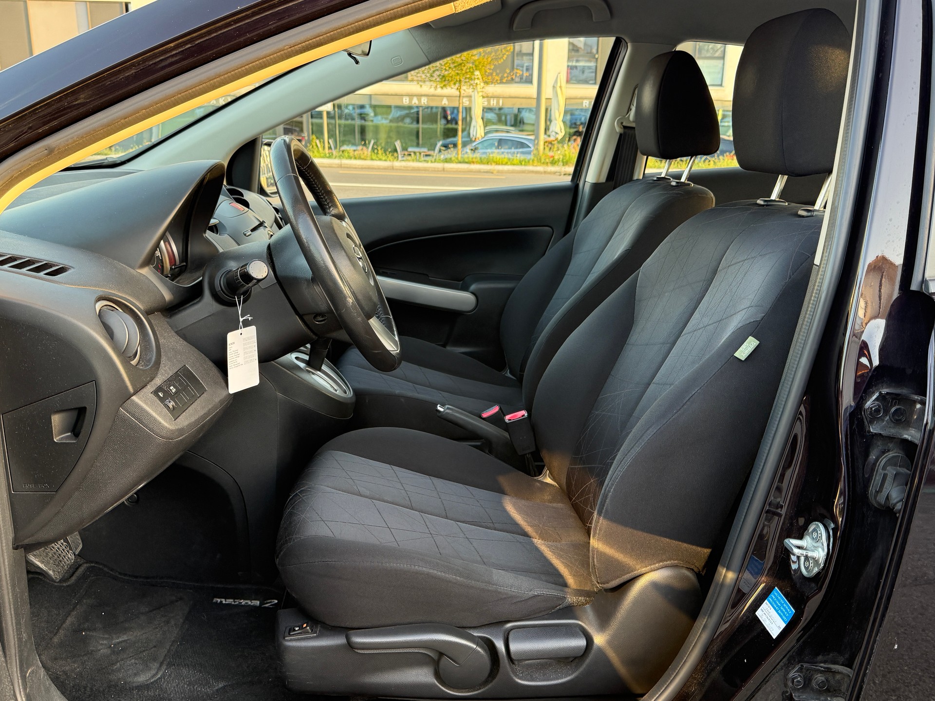 MAZDA 2 1.5i 16V Exclusive Automatic-image-22