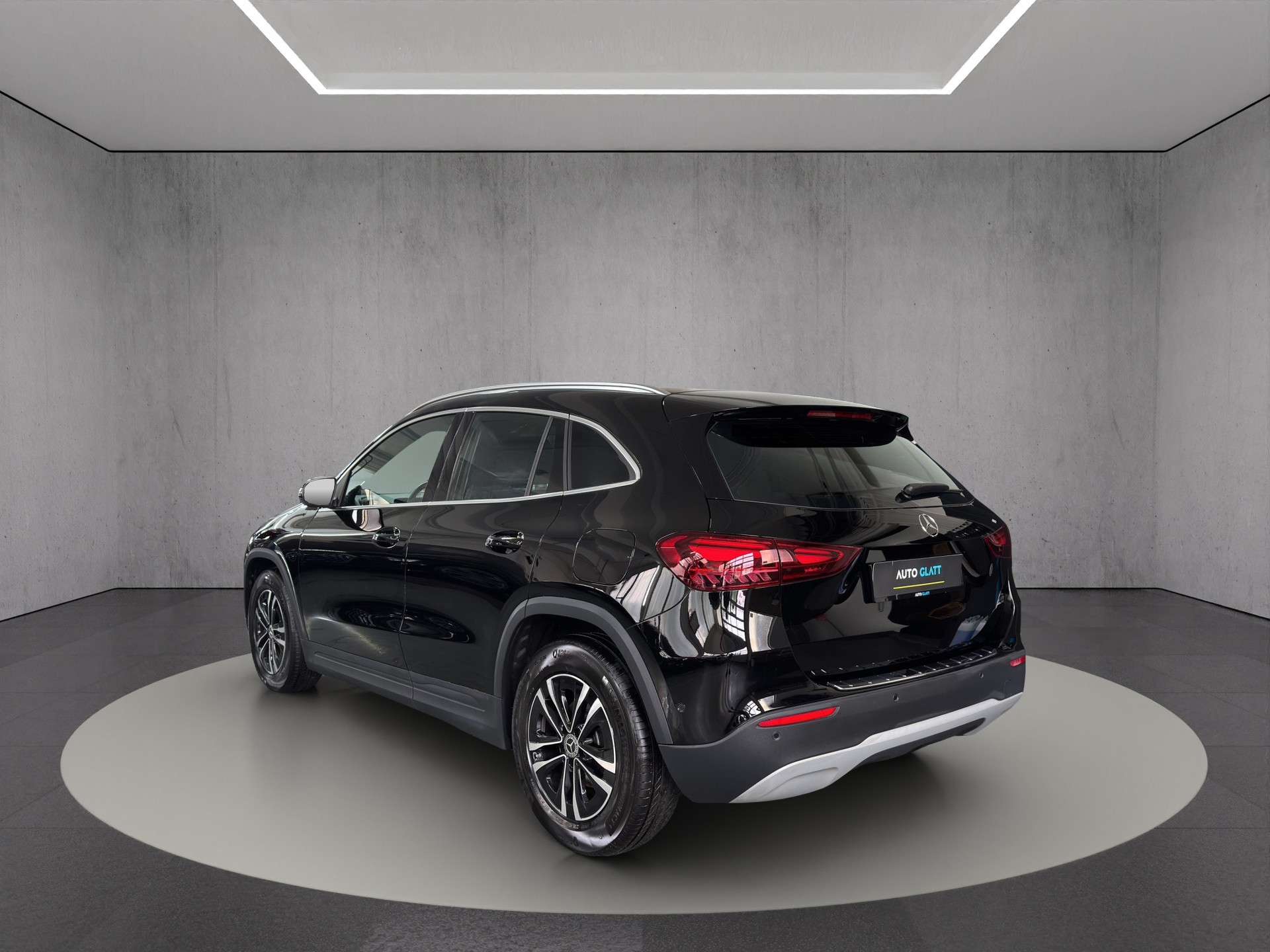 MERCEDES-BENZ GLA 200 7G-DCT "Navi-RF.-Kamera-Digital Cockpit"-image-4