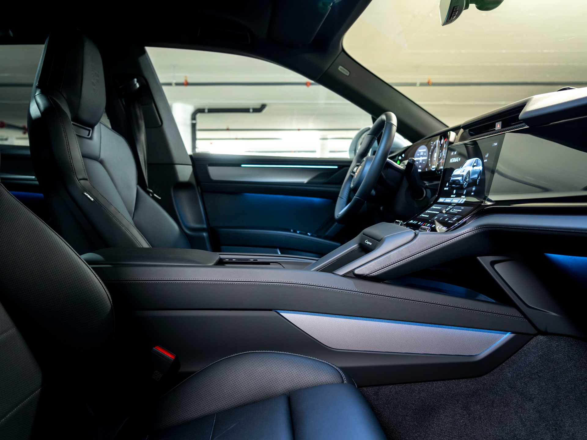 PORSCHE Cayenne Electric 113 kWh-image-18