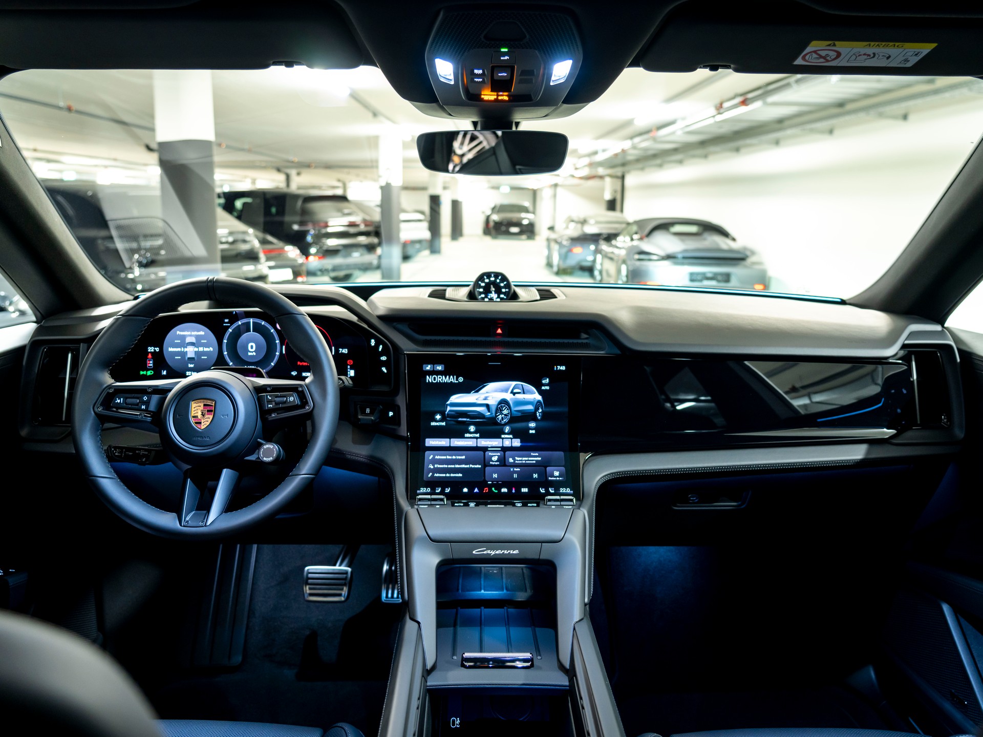 PORSCHE Cayenne Electric 113 kWh-image-24