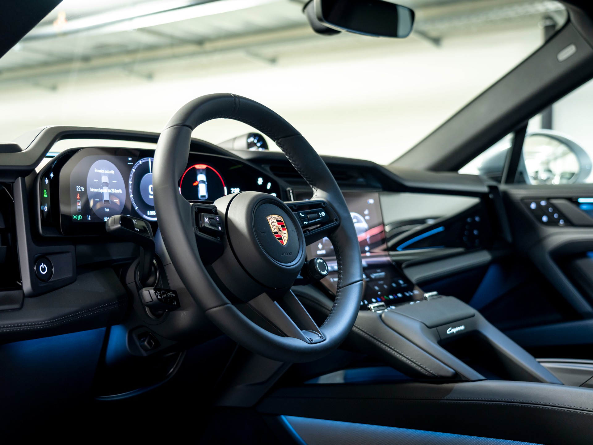 PORSCHE Cayenne Electric 113 kWh-image-13