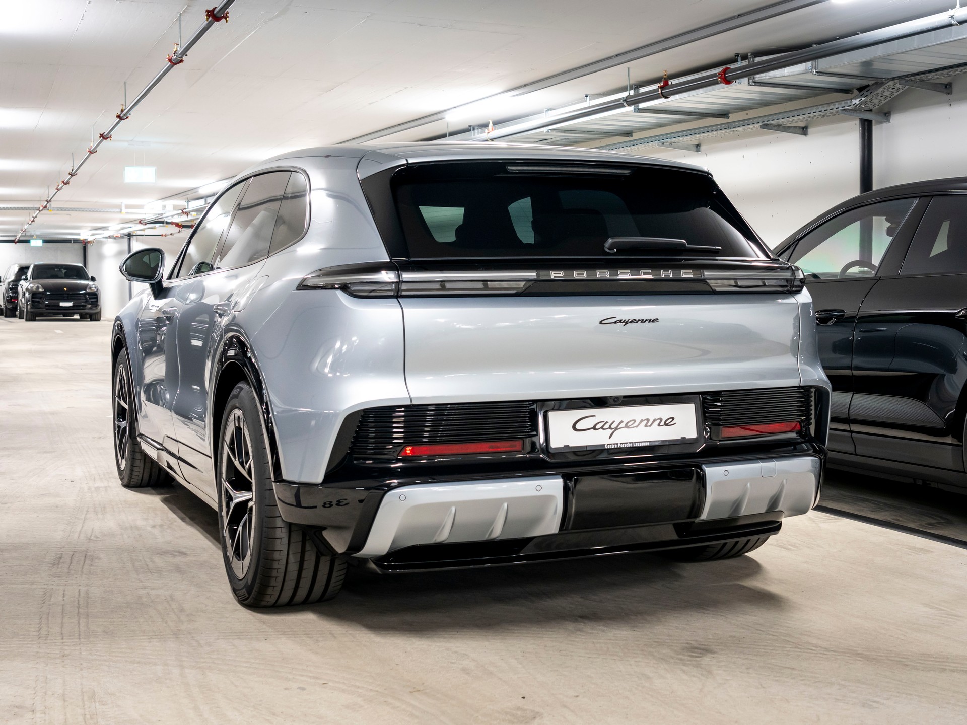 PORSCHE Cayenne Electric 113 kWh-image-2