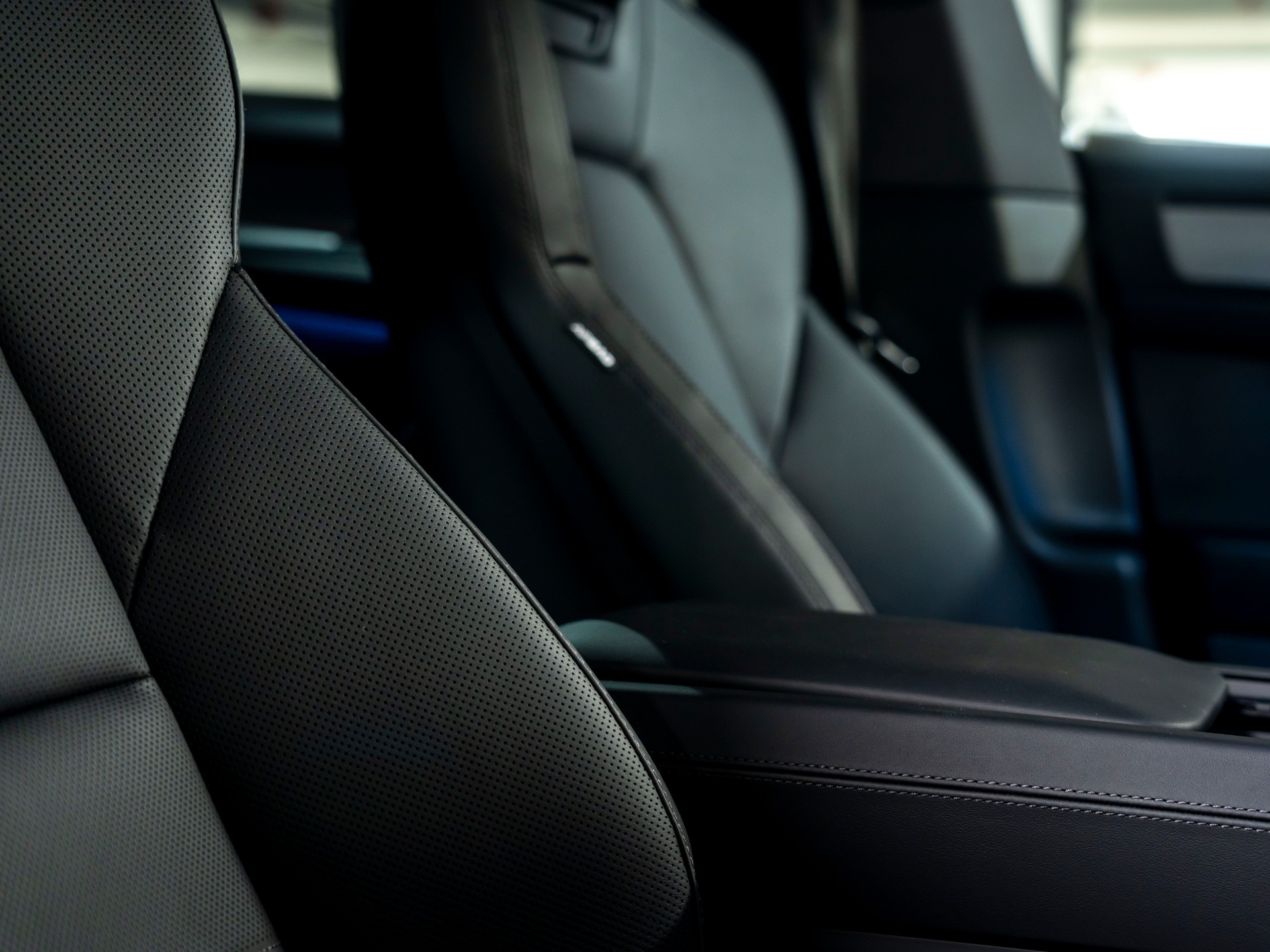 PORSCHE Cayenne Electric 113 kWh-image-19