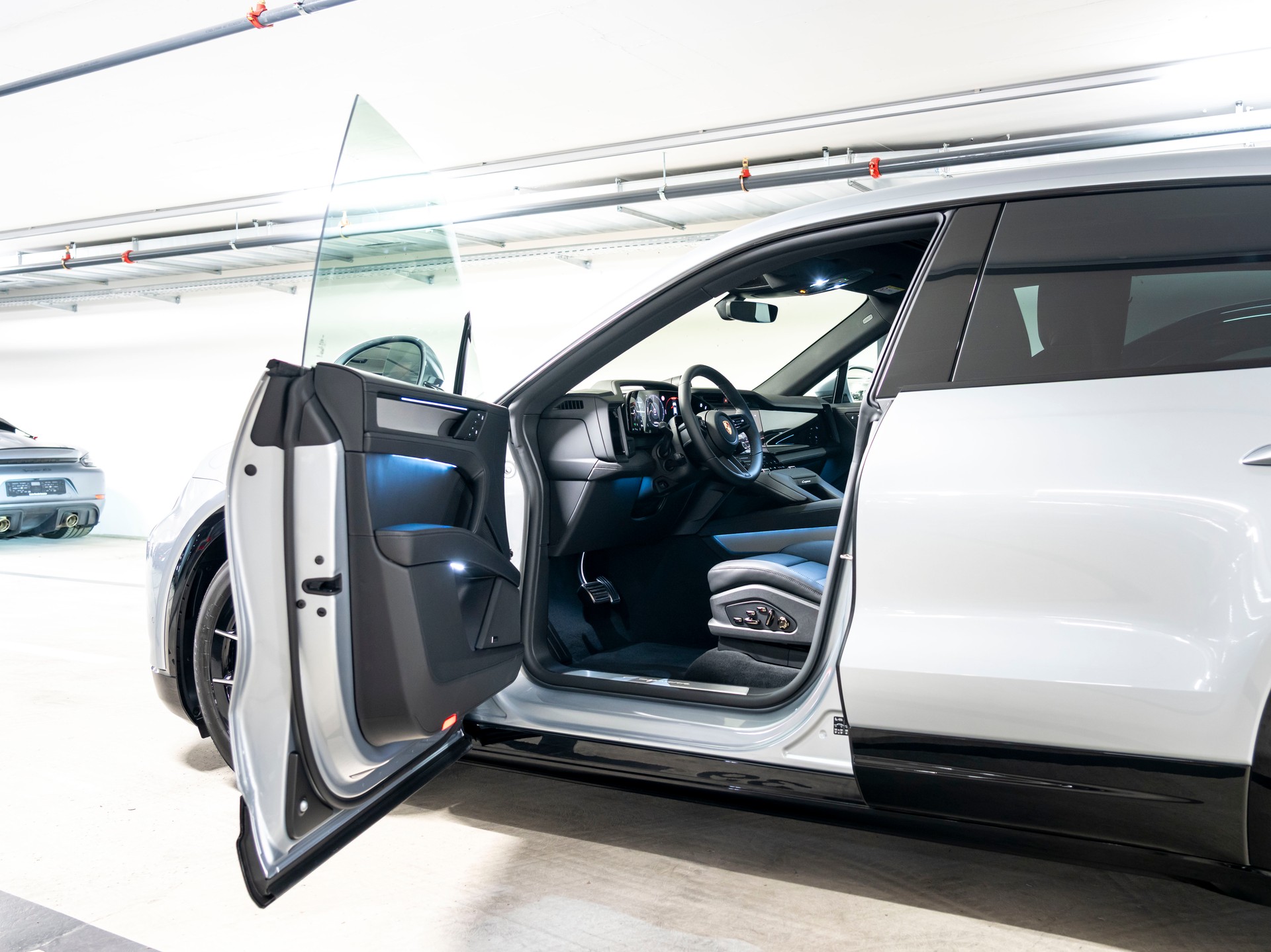 PORSCHE Cayenne Electric 113 kWh-image-9