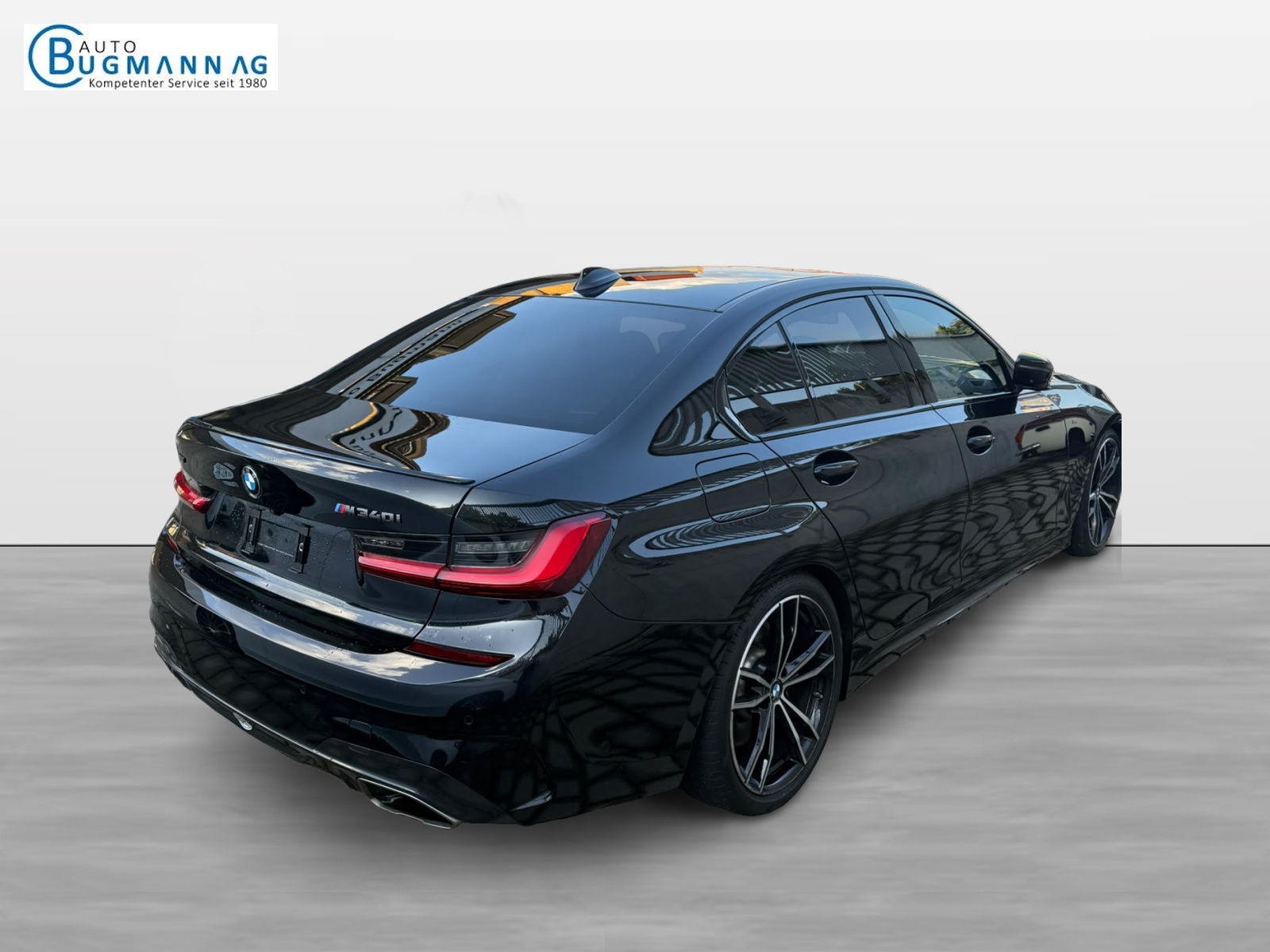 BMW M340i xDrive Steptronic-showroom-element-3
