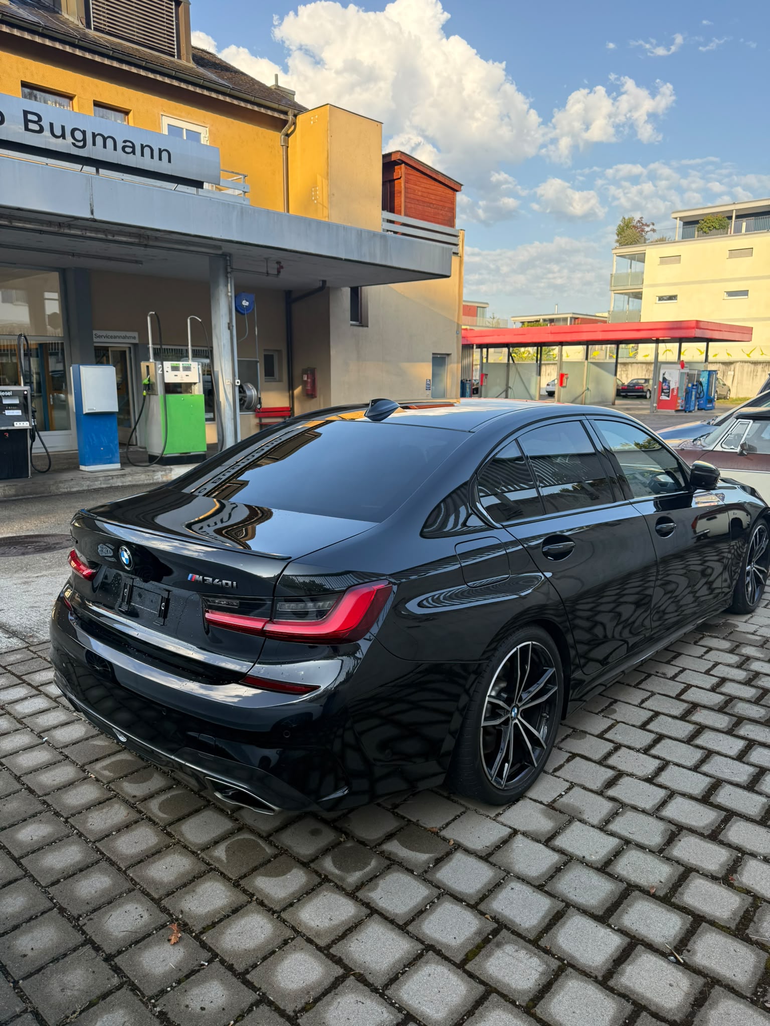 BMW M340i xDrive Steptronic-image-4