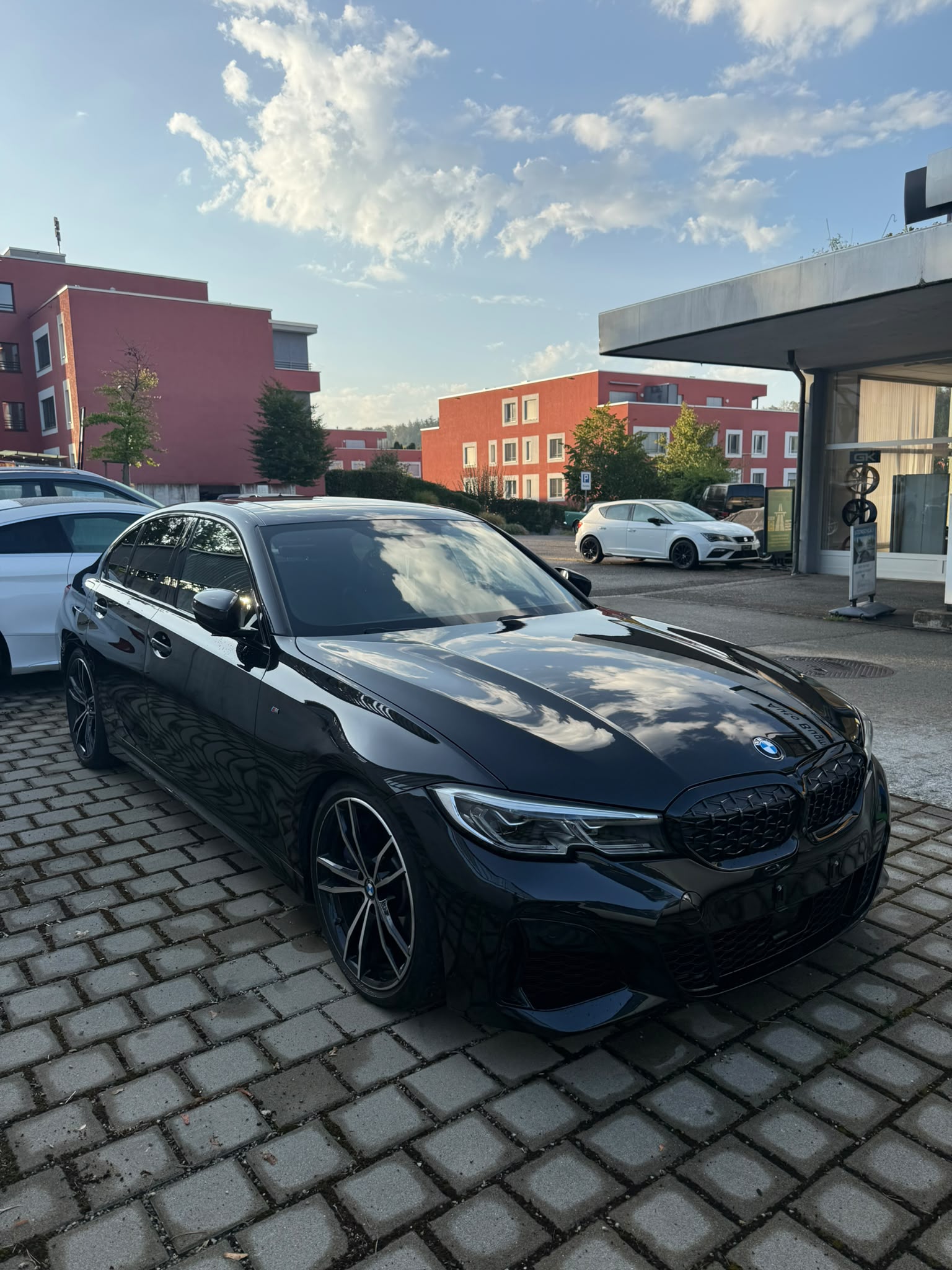 BMW M340i xDrive Steptronic-showroom-element-1