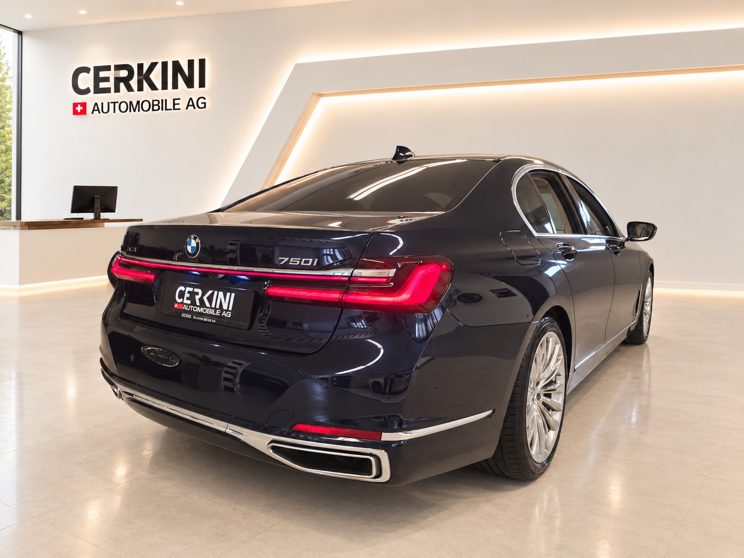 BMW 750i xDrive Steptronic-image-7