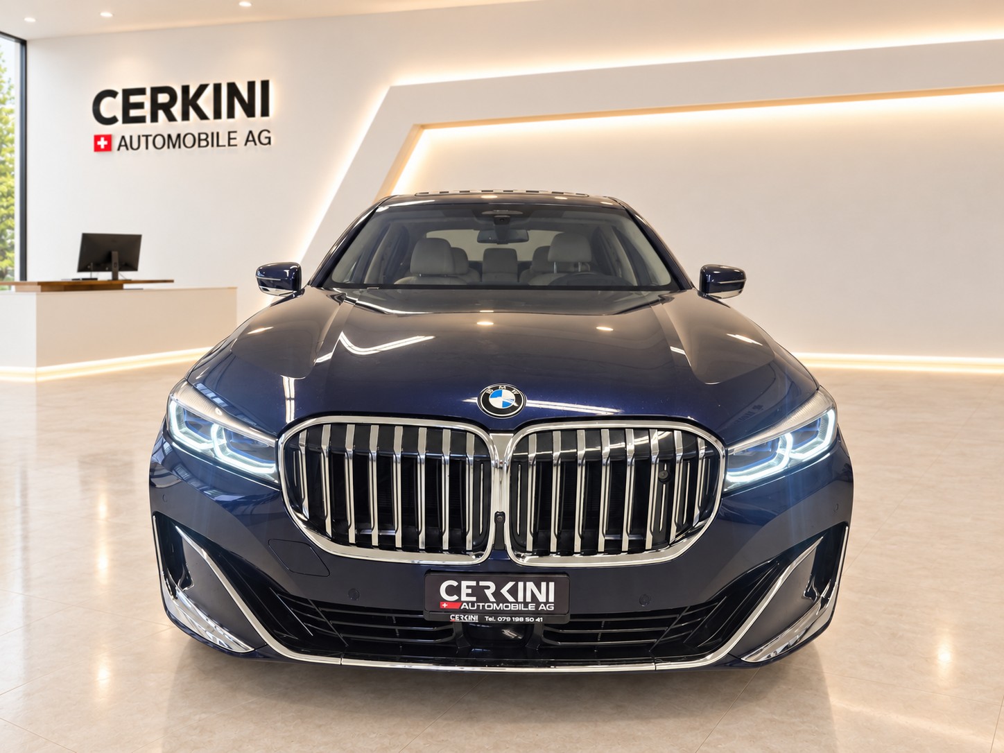 BMW 750i xDrive Steptronic-image-2