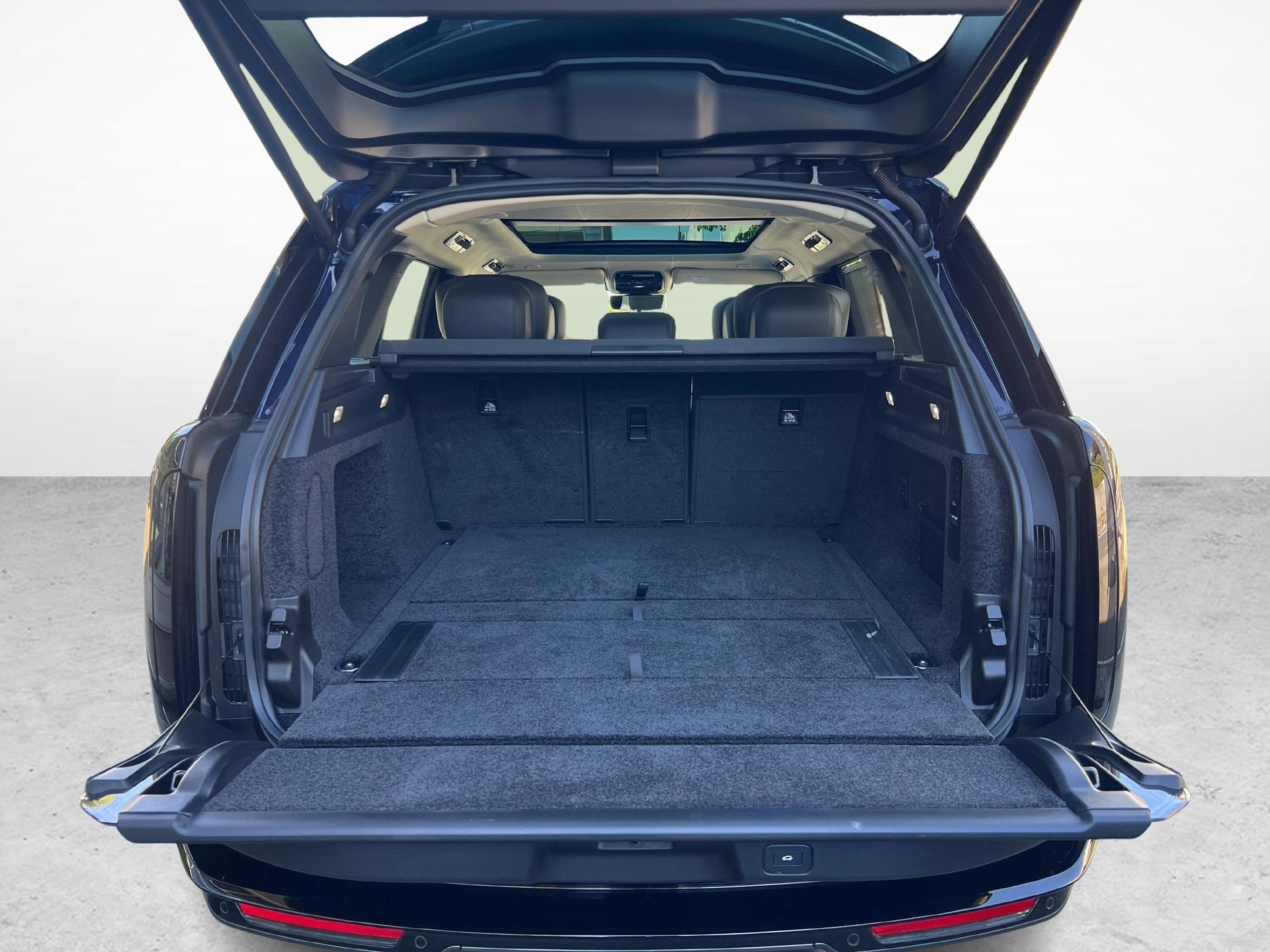 LAND ROVER Range Rover 3.0 I6 P550e Autobiography-image-11
