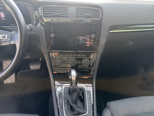 VW Golf 1.5 TSI EVO High-image-11