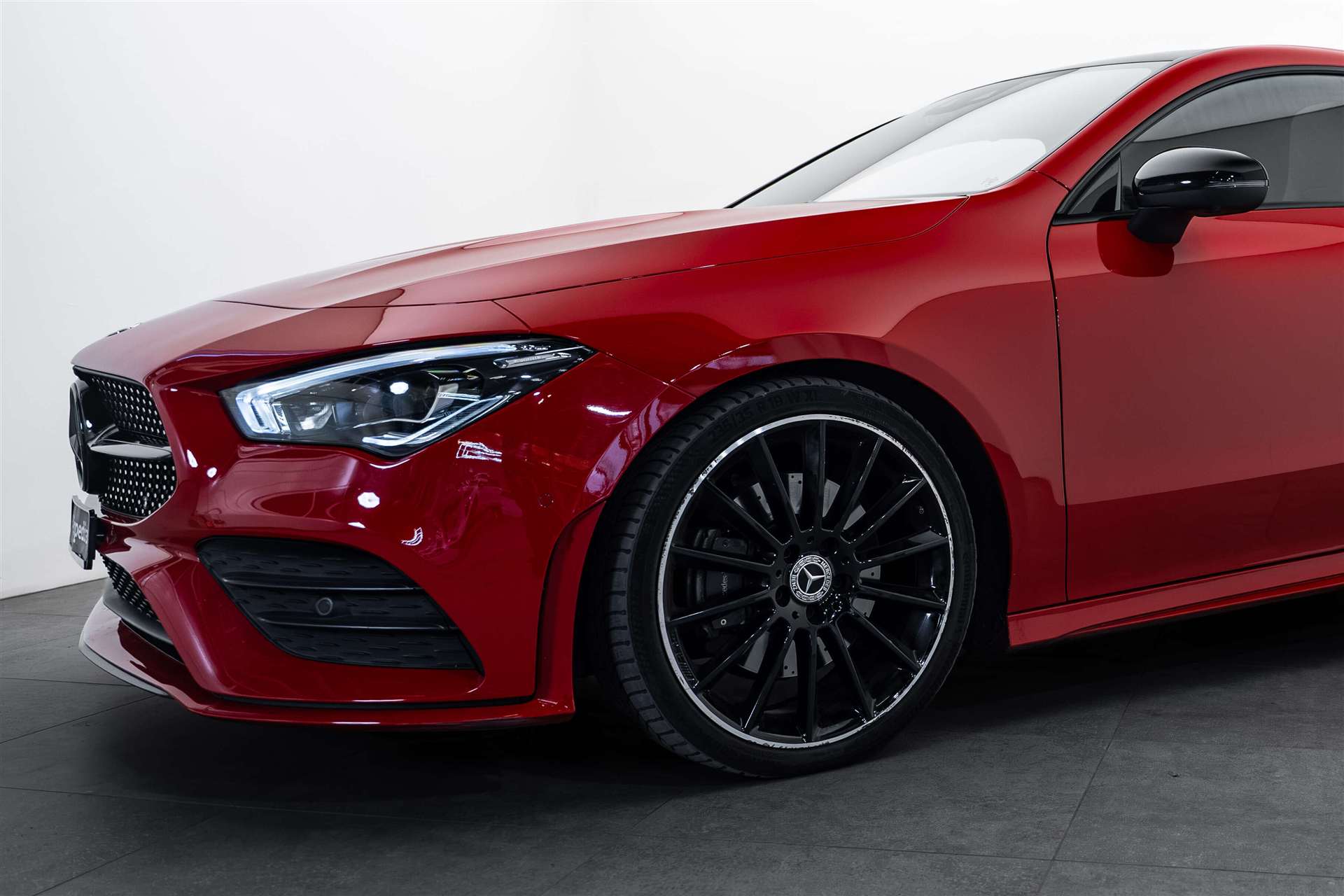 MERCEDES-BENZ CLA 200 d AMG Line 8G-DCT-image-1