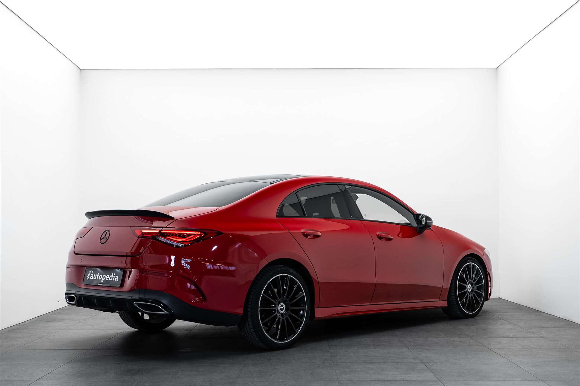MERCEDES-BENZ CLA 200 d AMG Line 8G-DCT-image-2