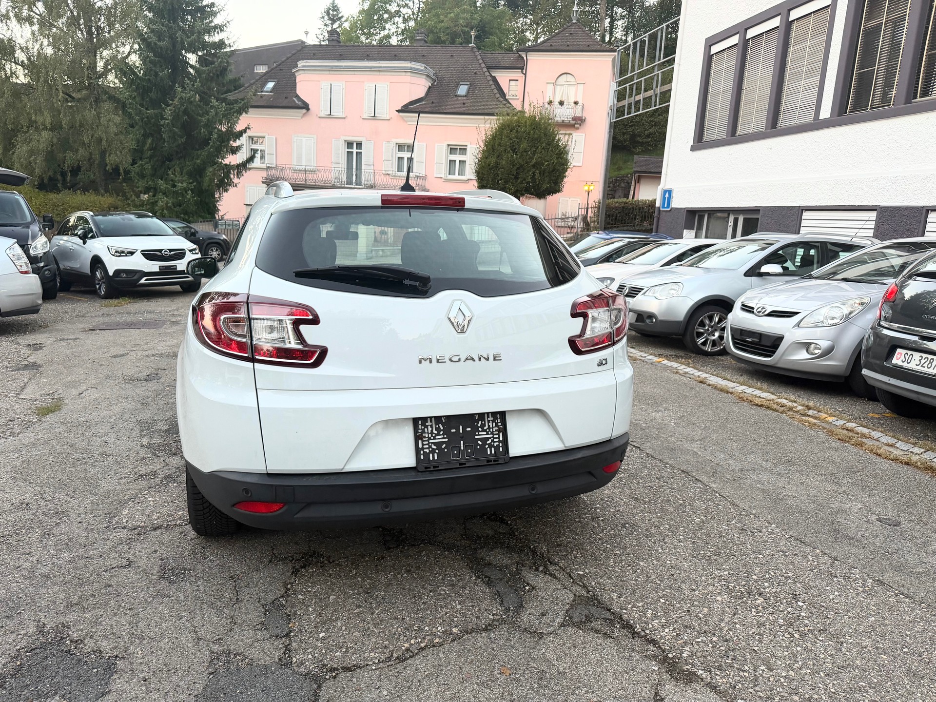 RENAULT Mégane Grandtour 1.5 dCi Swiss Edition EDC-image-5