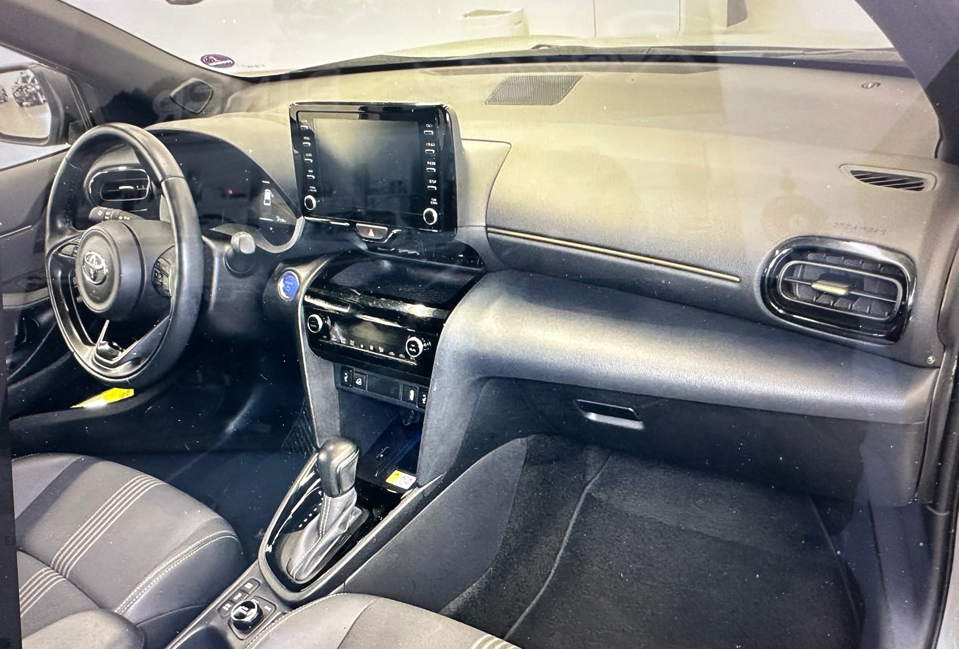 TOYOTA Yaris Cross 1.5 Adventure e-CVT AWDi (CH AUTO)-image-3