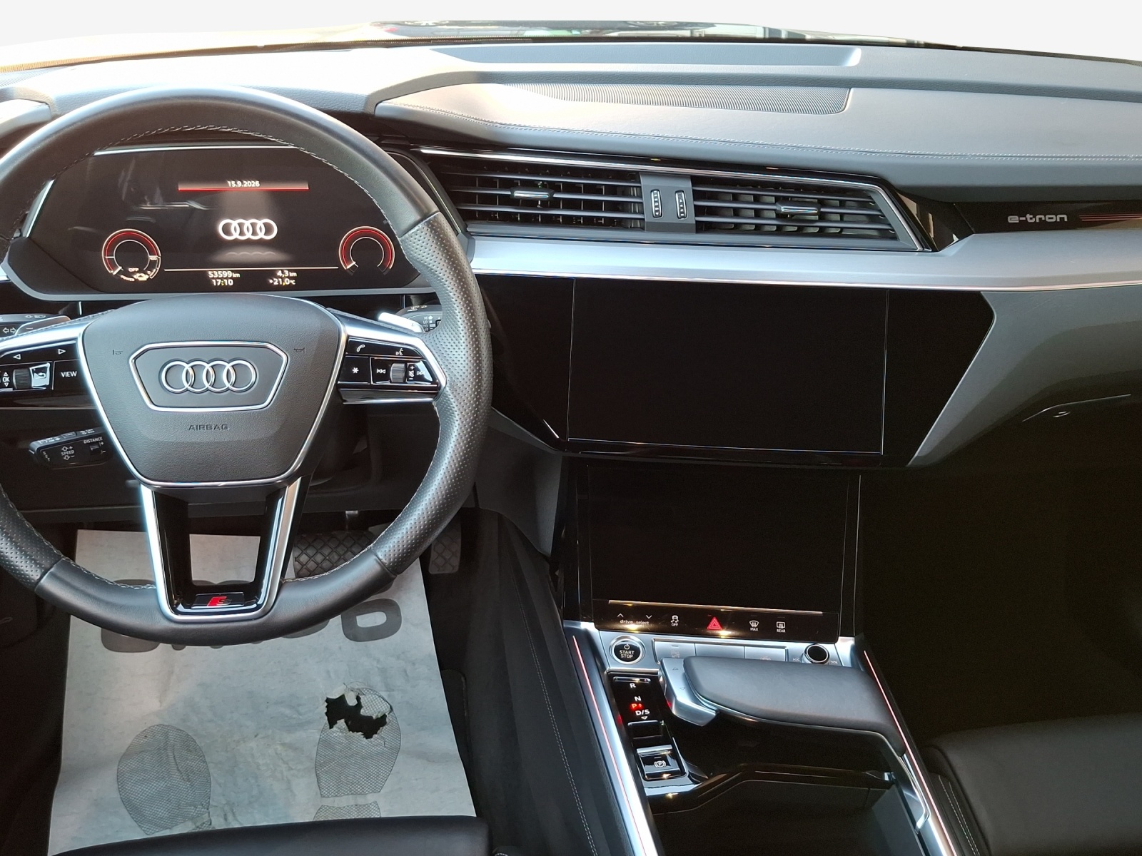 AUDI e-tron 55 Sportback S Line Black Edition quattro-image-8