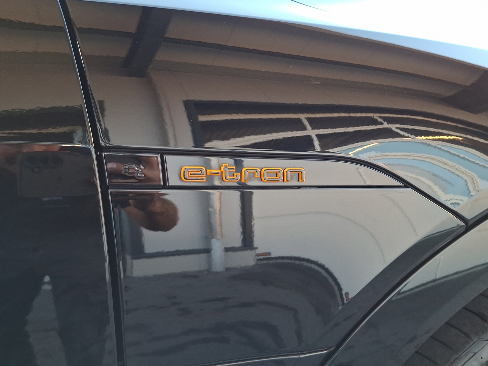AUDI e-tron 55 Sportback S Line Black Edition quattro-image-14