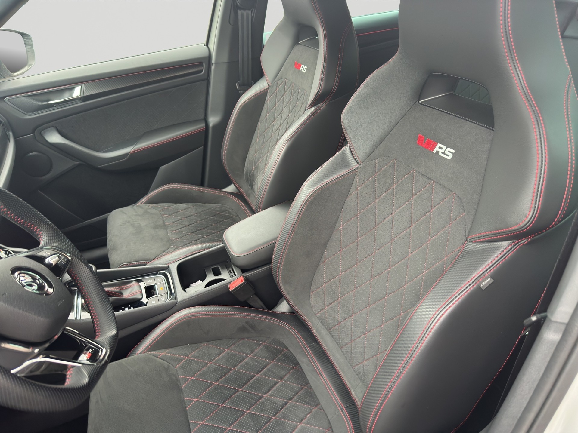 SKODA Kodiaq 2.0 TSI RS 4x4-image-5