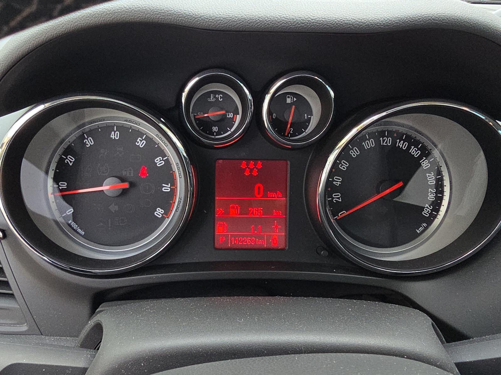 OPEL Zafira Tourer 1.6T eTEC Cosmo-image-12