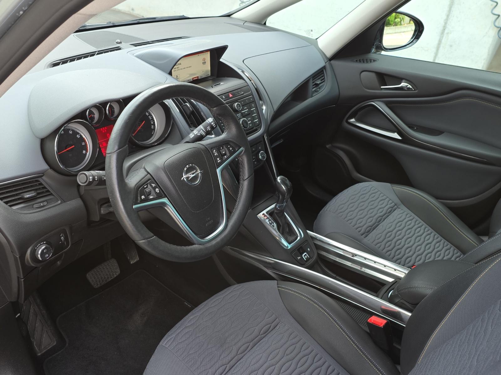OPEL Zafira Tourer 1.6T eTEC Cosmo-image-15