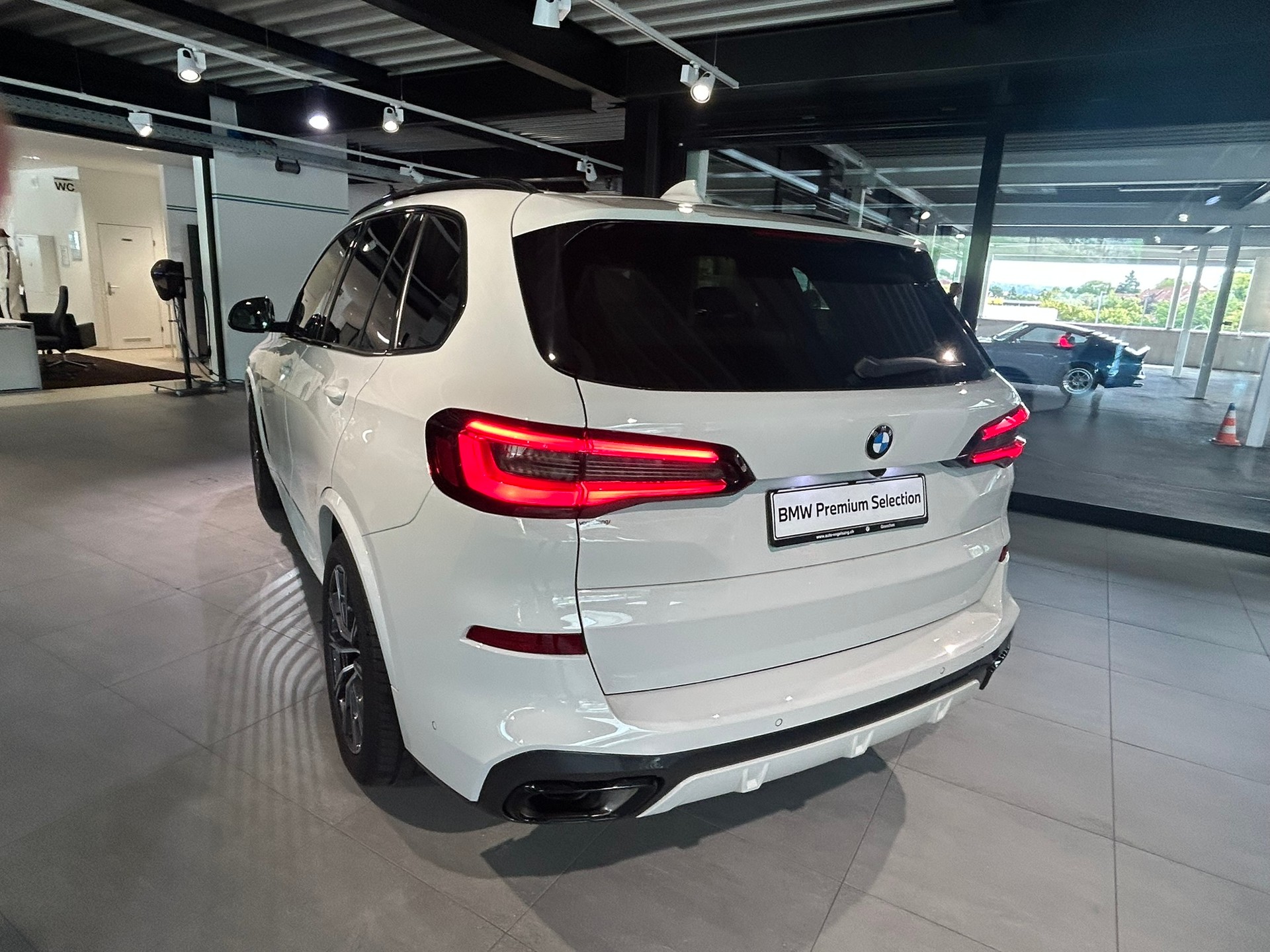 BMW X5 xDrive 48V 30d M Sport Steptronic-image-6