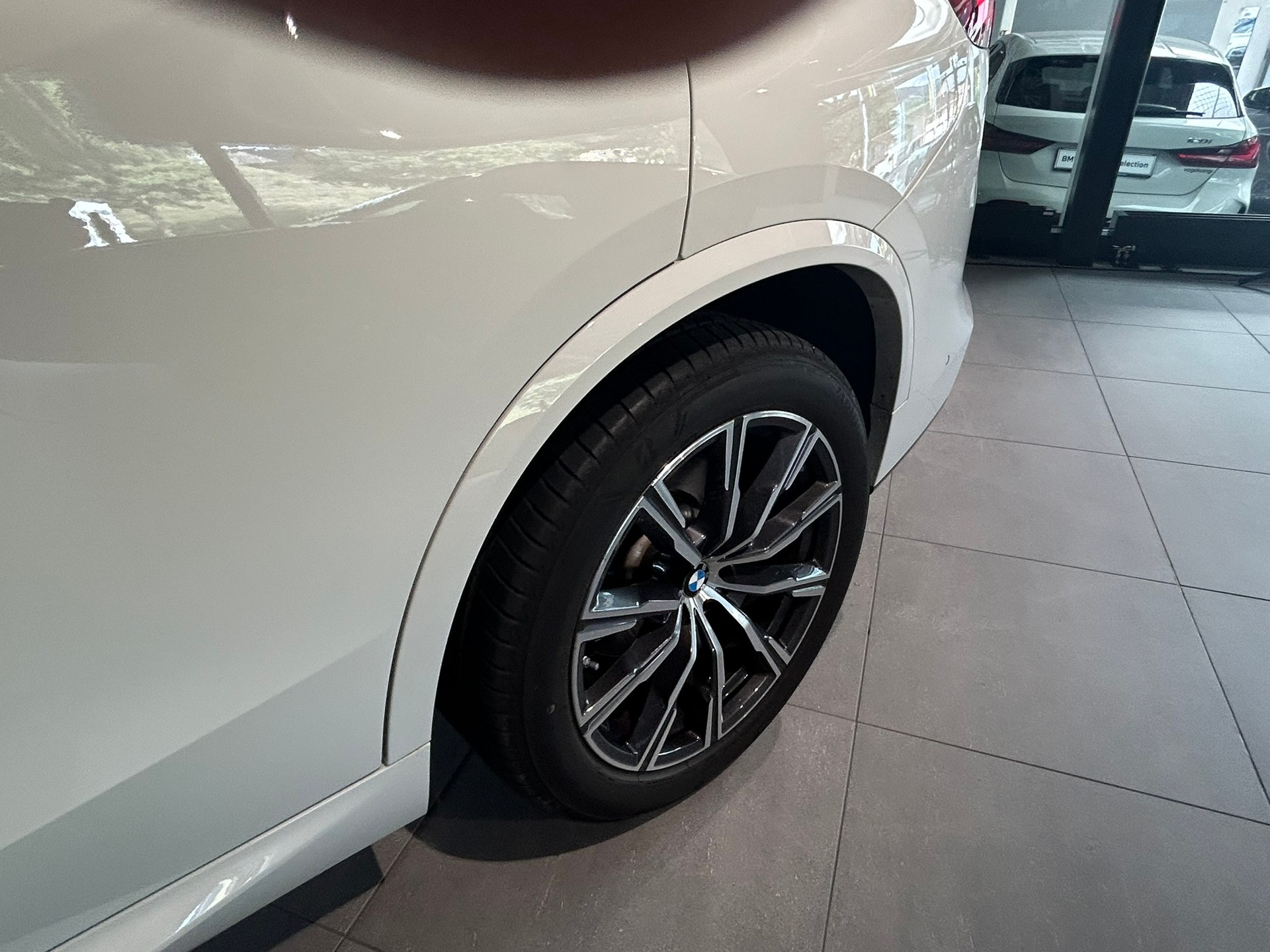 BMW X5 xDrive 48V 30d M Sport Steptronic-image-14